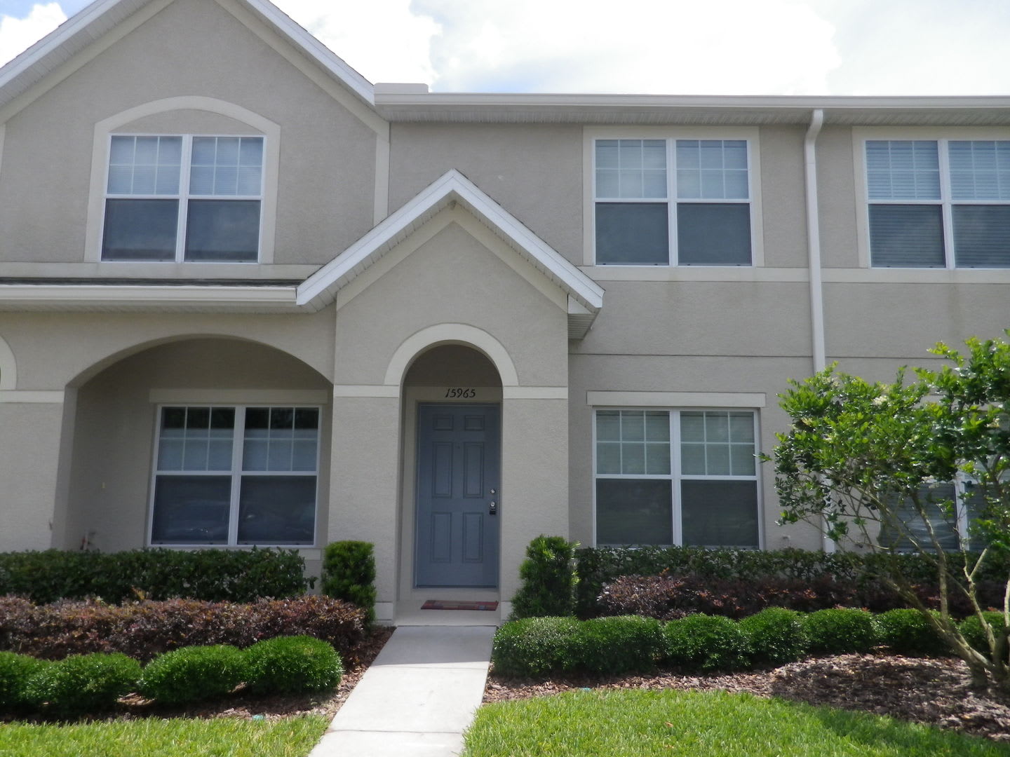Gated Fishhawk Townhome! – photo 1 of 18