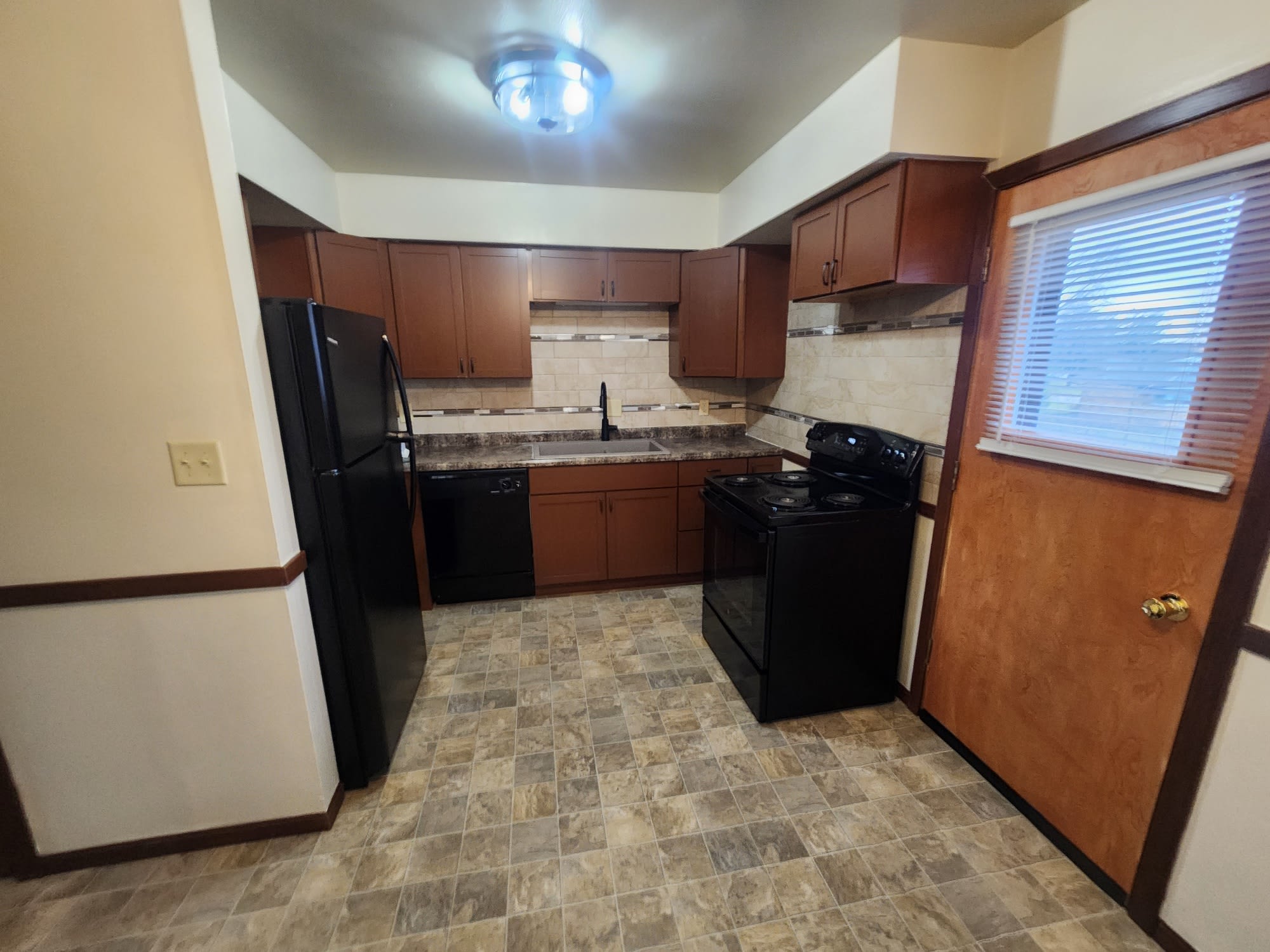 5337 Eastway Circle#4 – photo 1 of 9