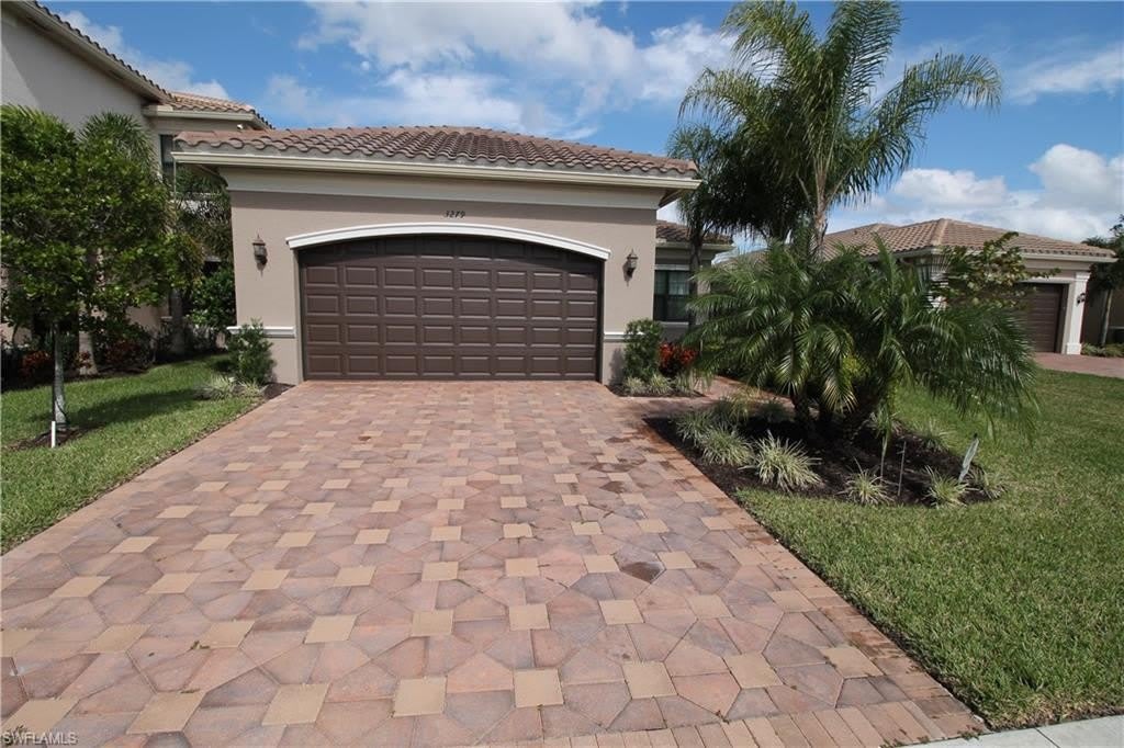 3279 Tahoe Ct – photo 1