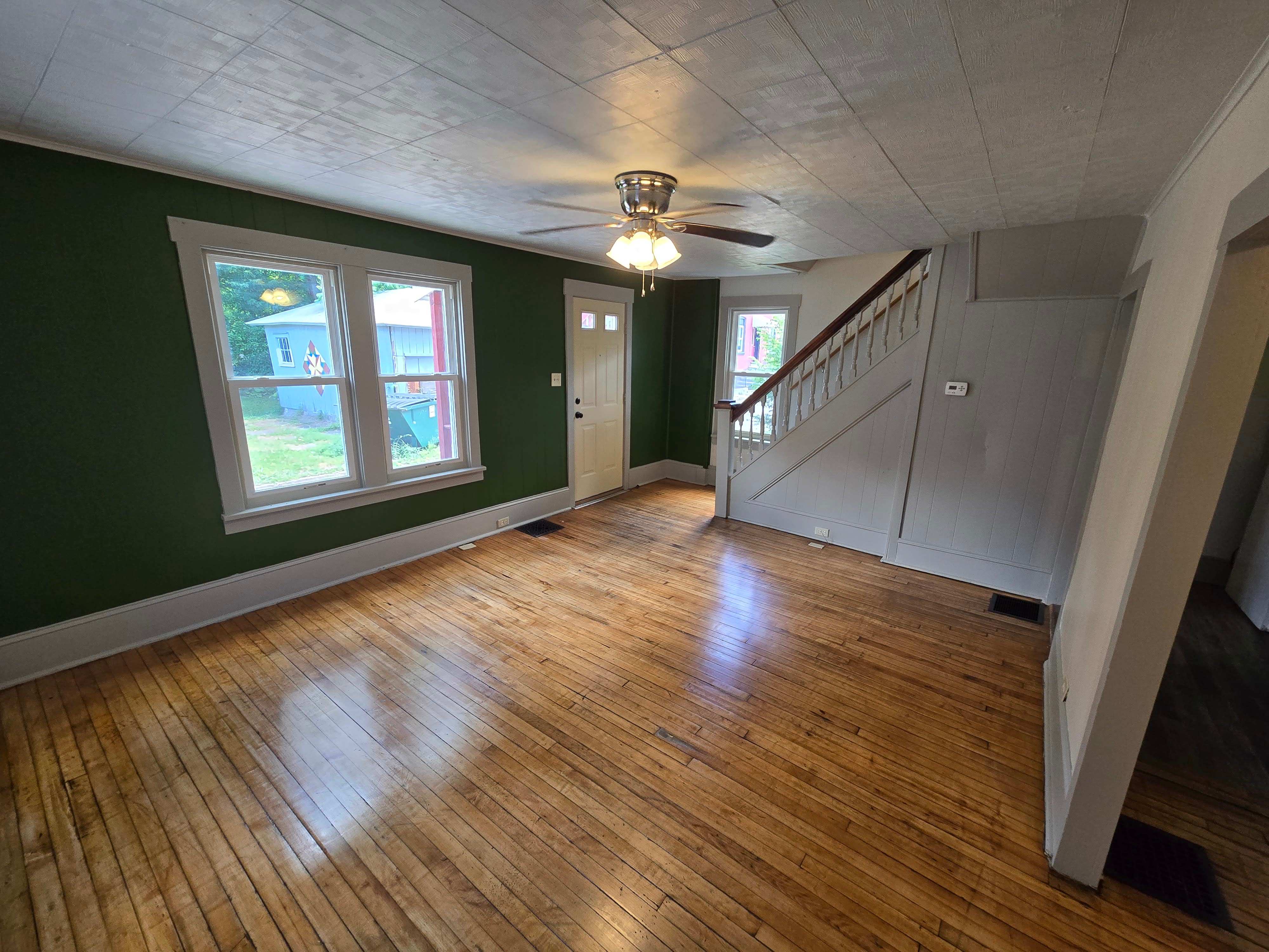 23 Grafius St – photo 1 of 73