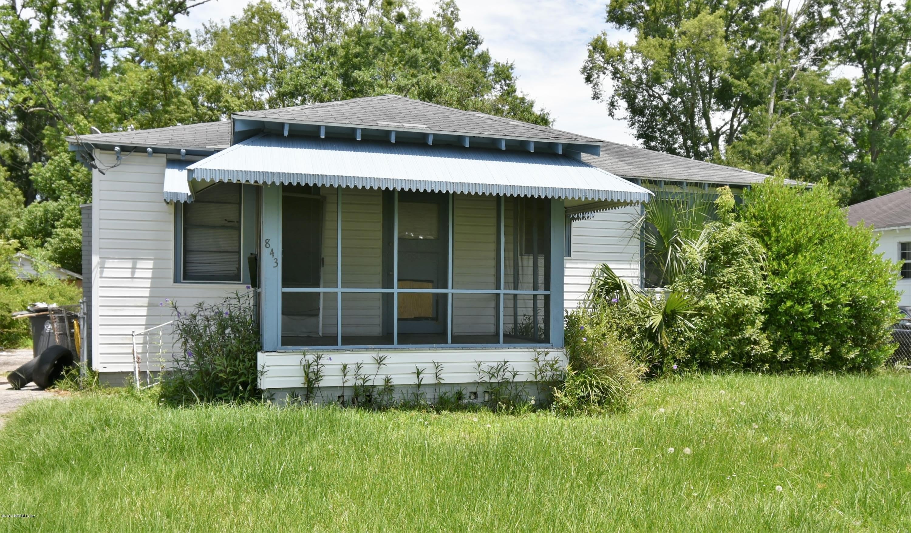 843 MACKINAW Street – photo 1