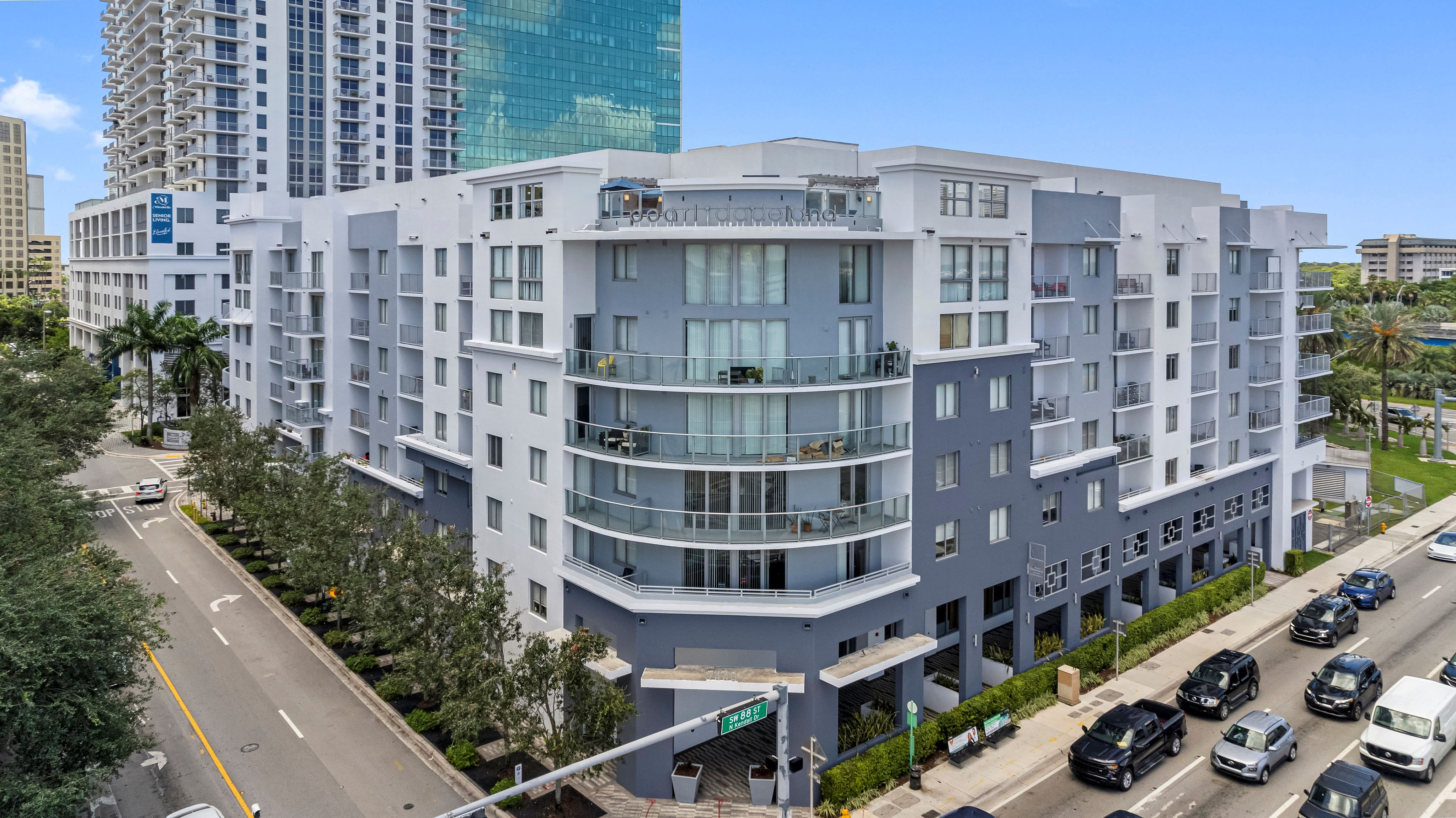 Pearl Dadeland – photo 1