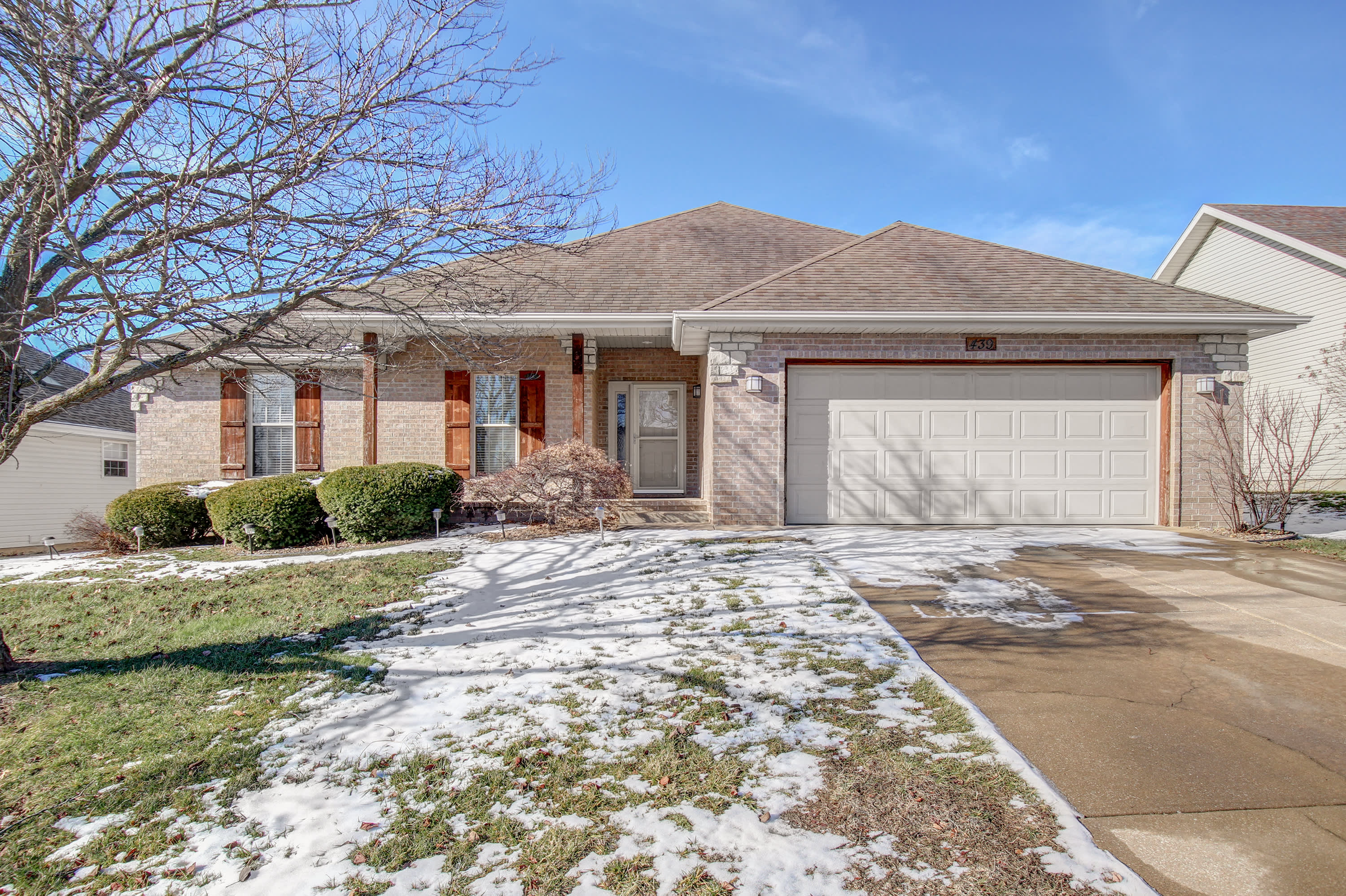 439 South River Birch Drive – photo 1 of 24