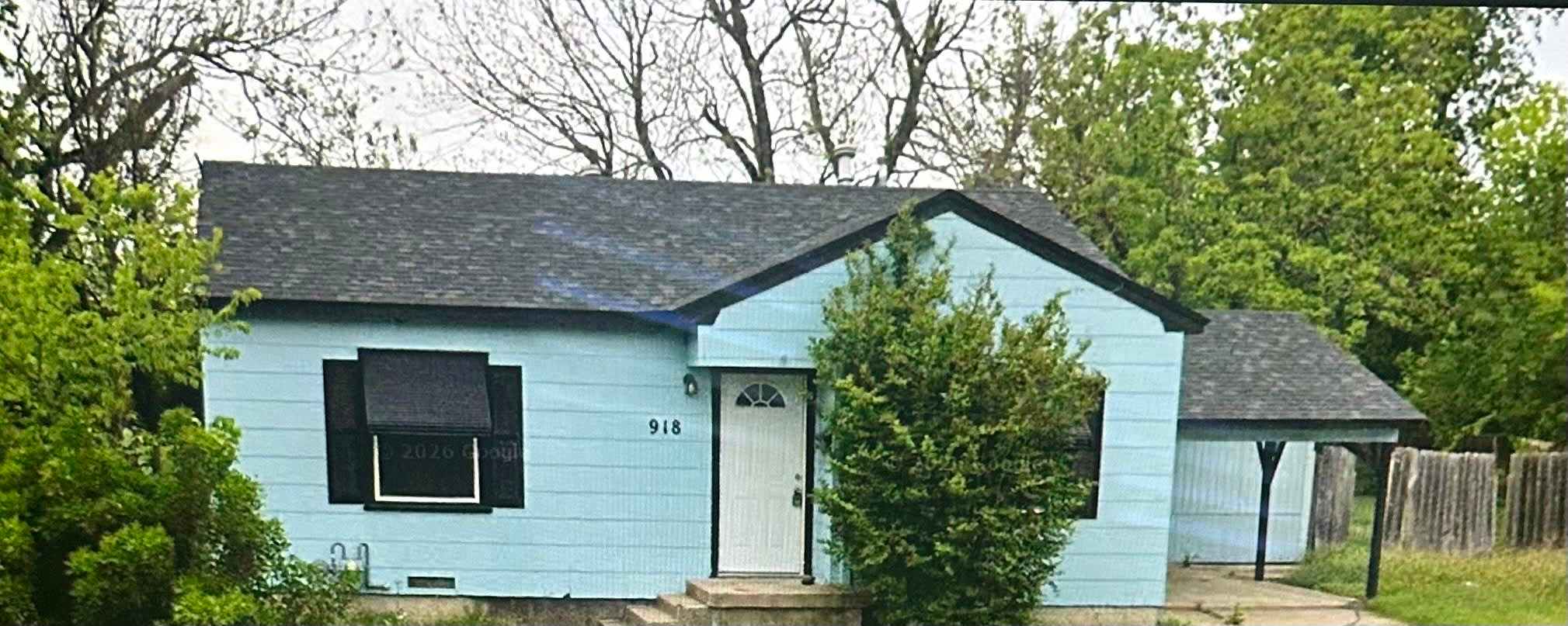 918 Bowie Ct