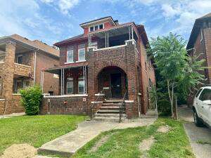 2681 Pasadena Street – photo 1