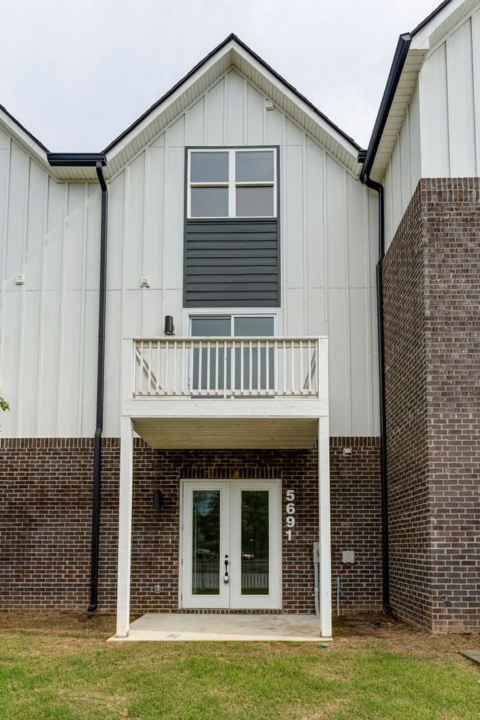 5691 Sofias Circle – photo 1