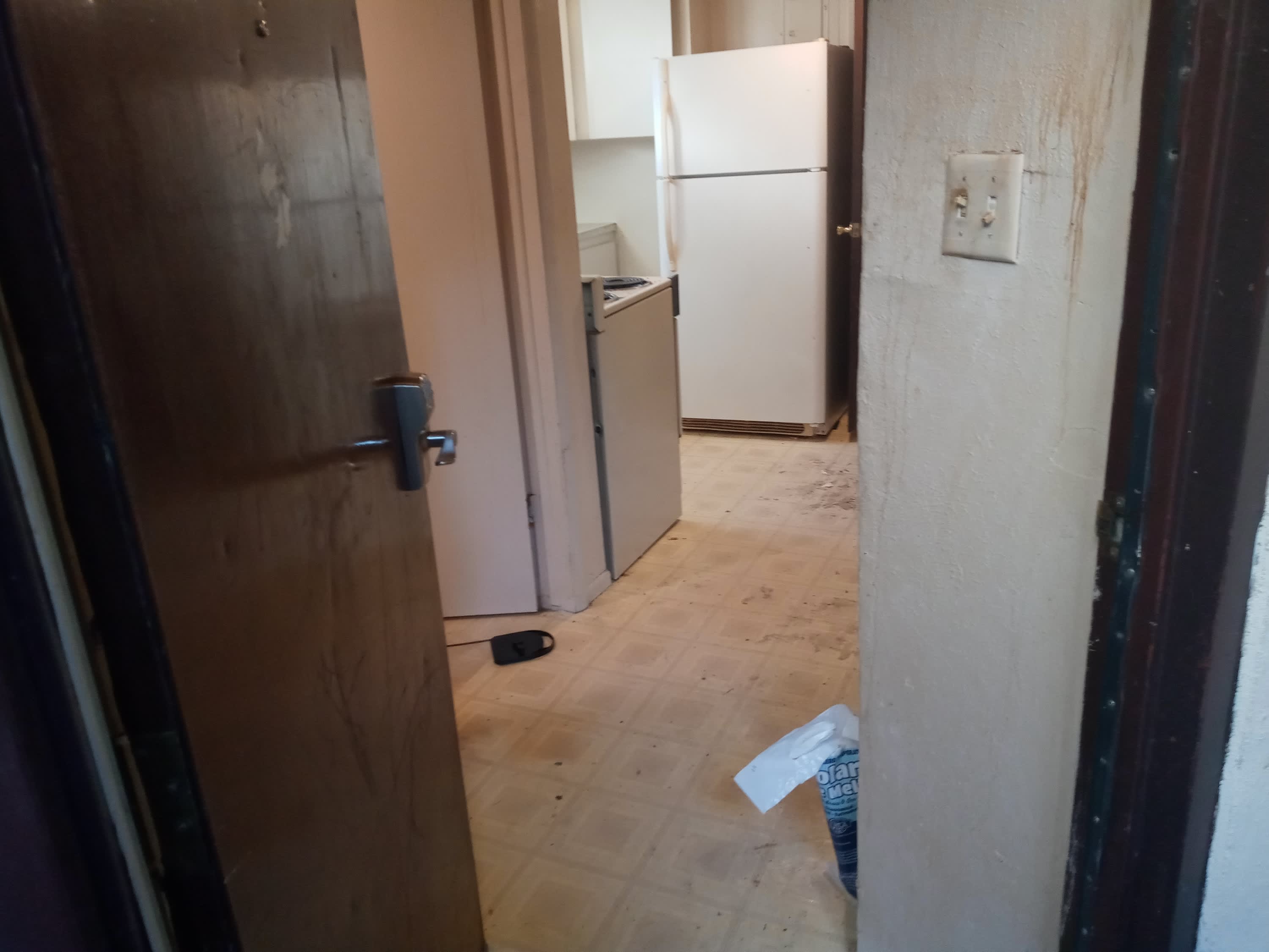 380 South Wagon Wheel Drive – photo 1 of 4