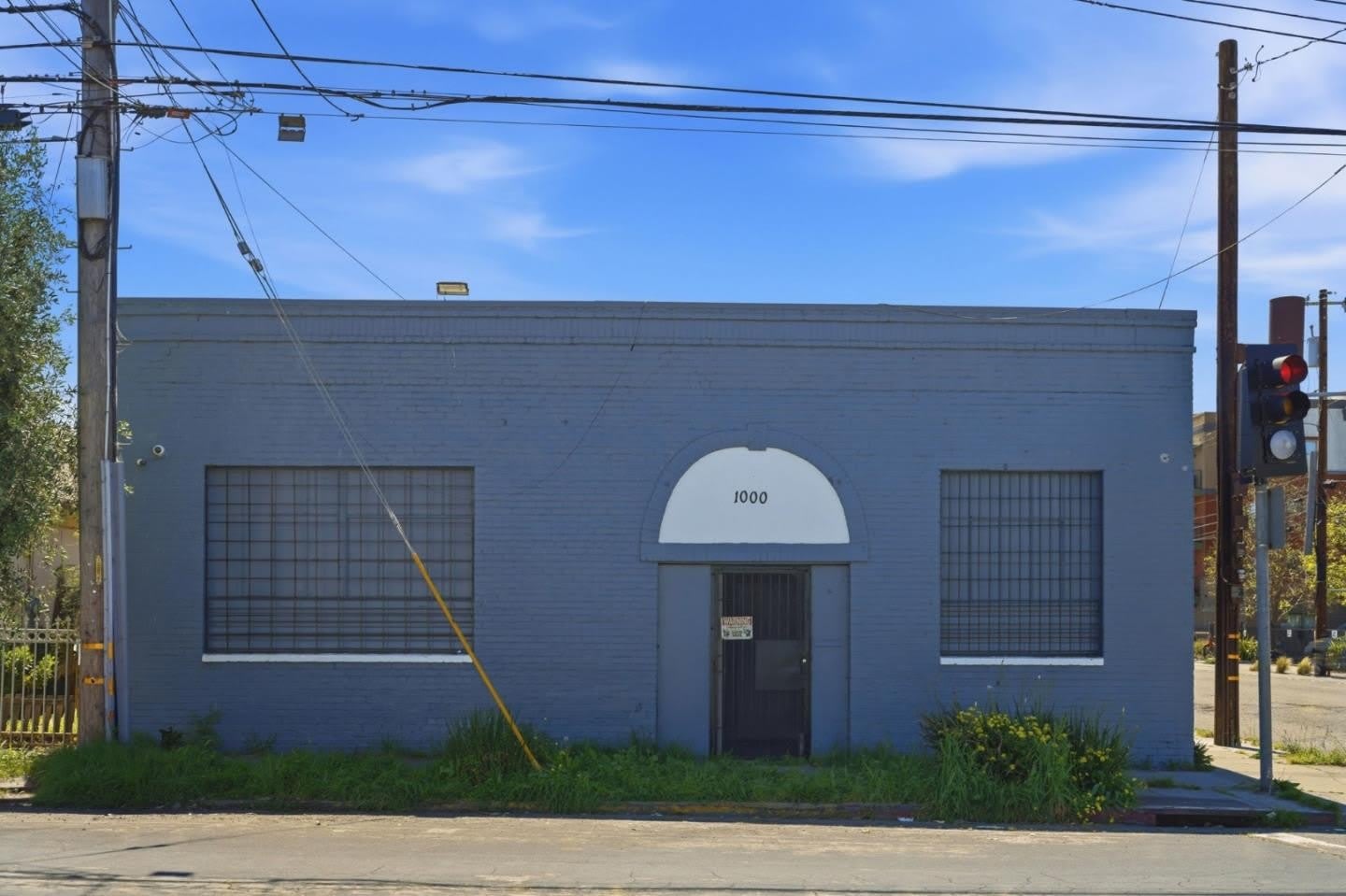 1000 Chanslor AVE – photo 1 of 39