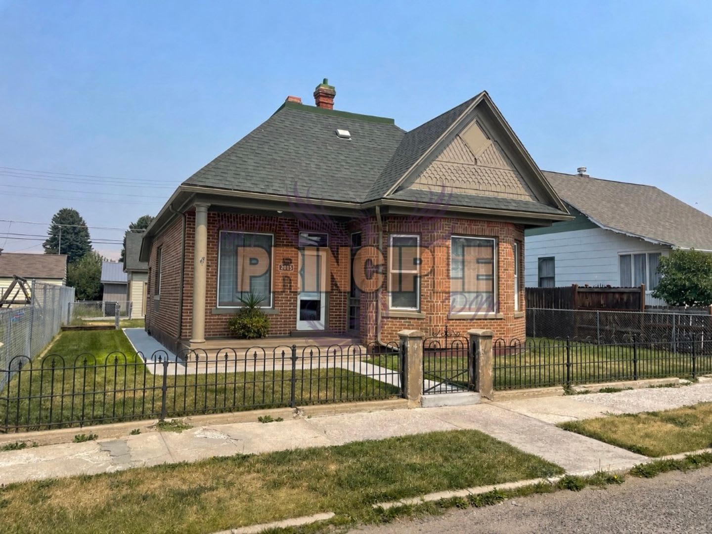 Charming one bedroom cottage on the flats. – photo 1 of 17