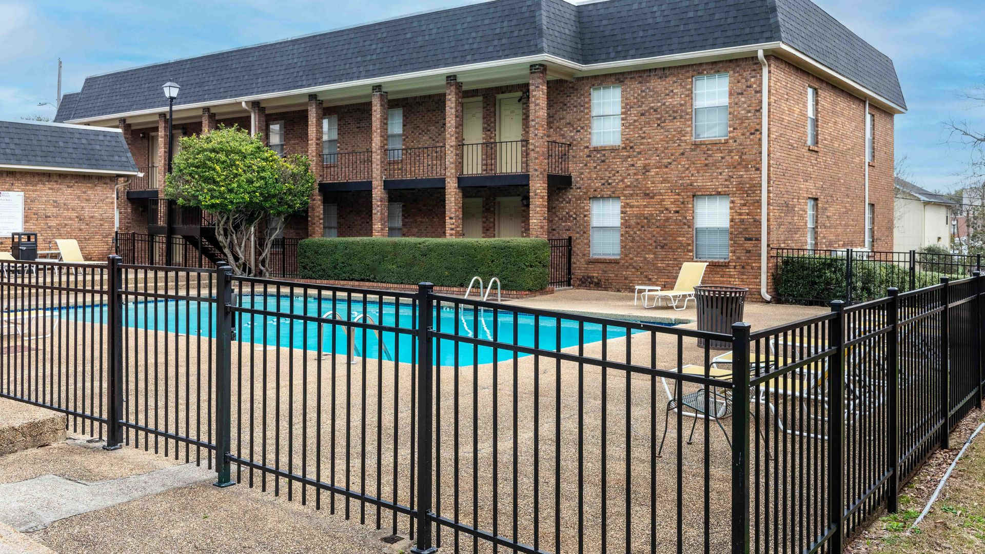 Hardy Manor Apartment Homes – photo 1 of 57