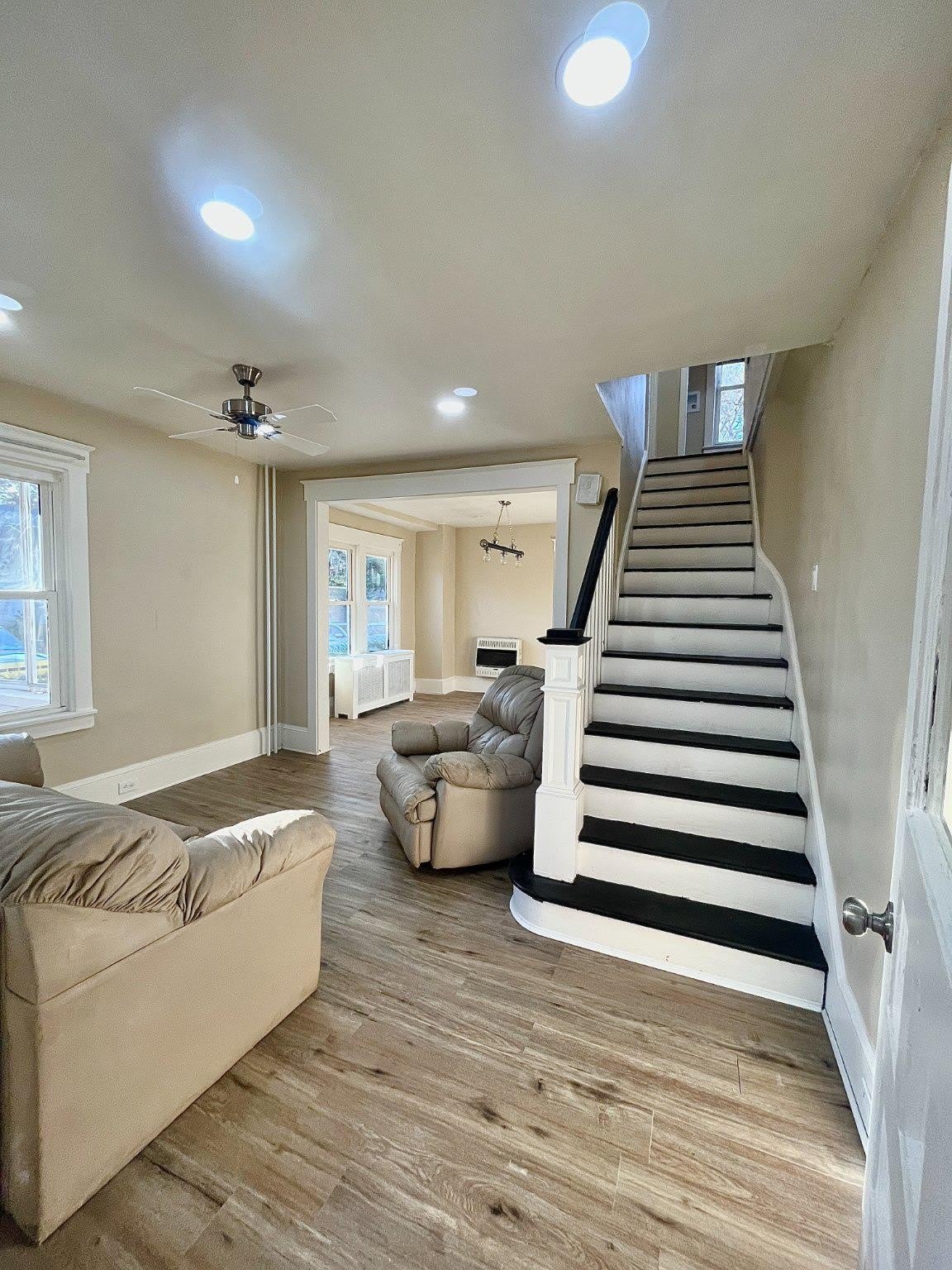 321 UNION Avenue – photo 1 of 17