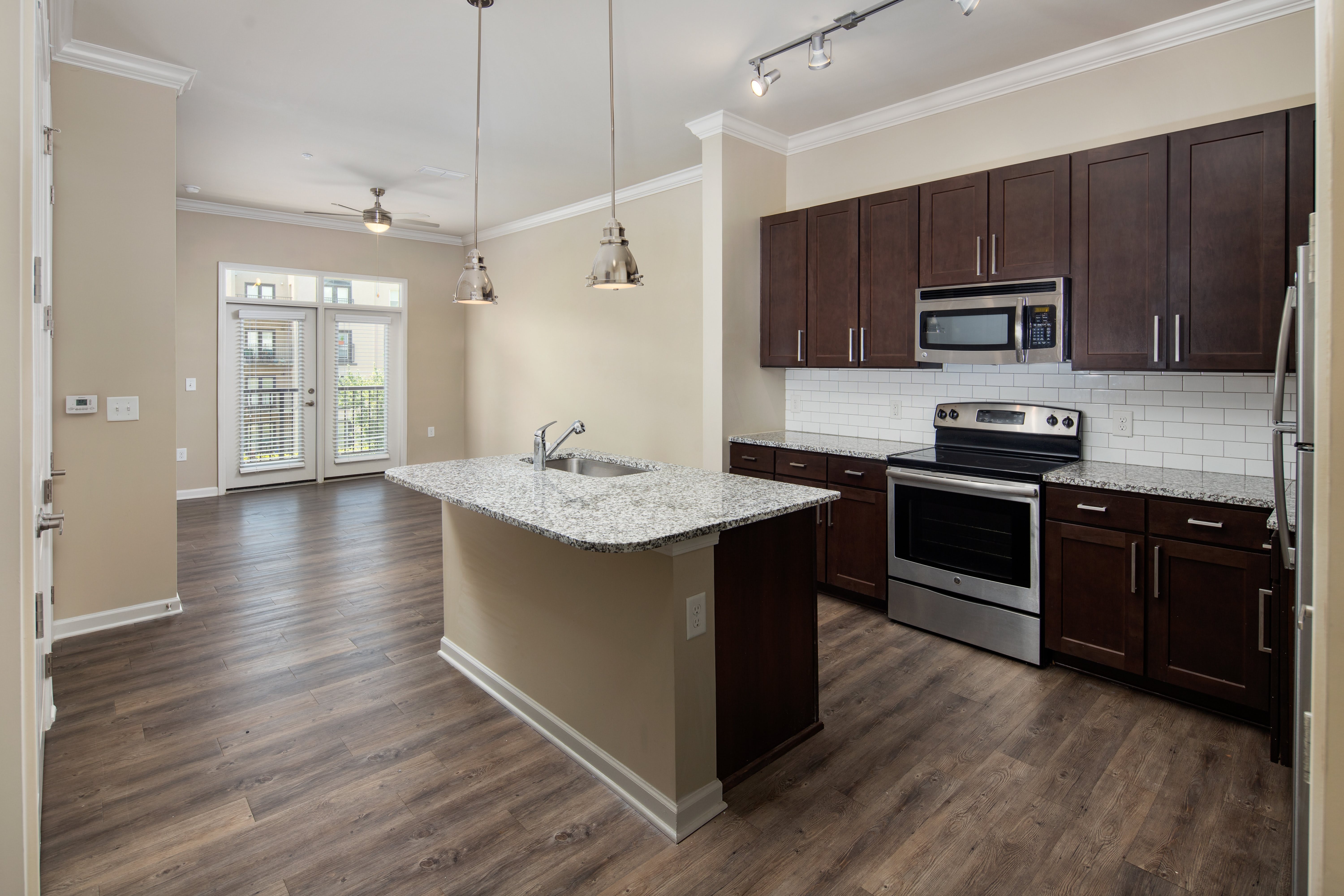 Ardmore & 28th – photo 1