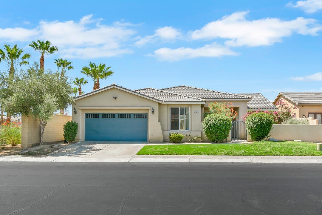 81441 Avenida Gonzalez – photo 1 of 34