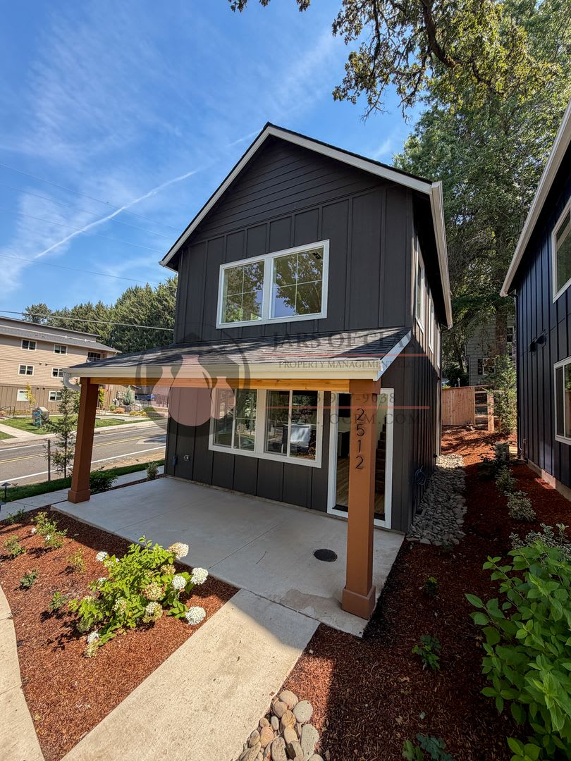 Gorgeous & Spacious Cottage in South Salem – photo 1