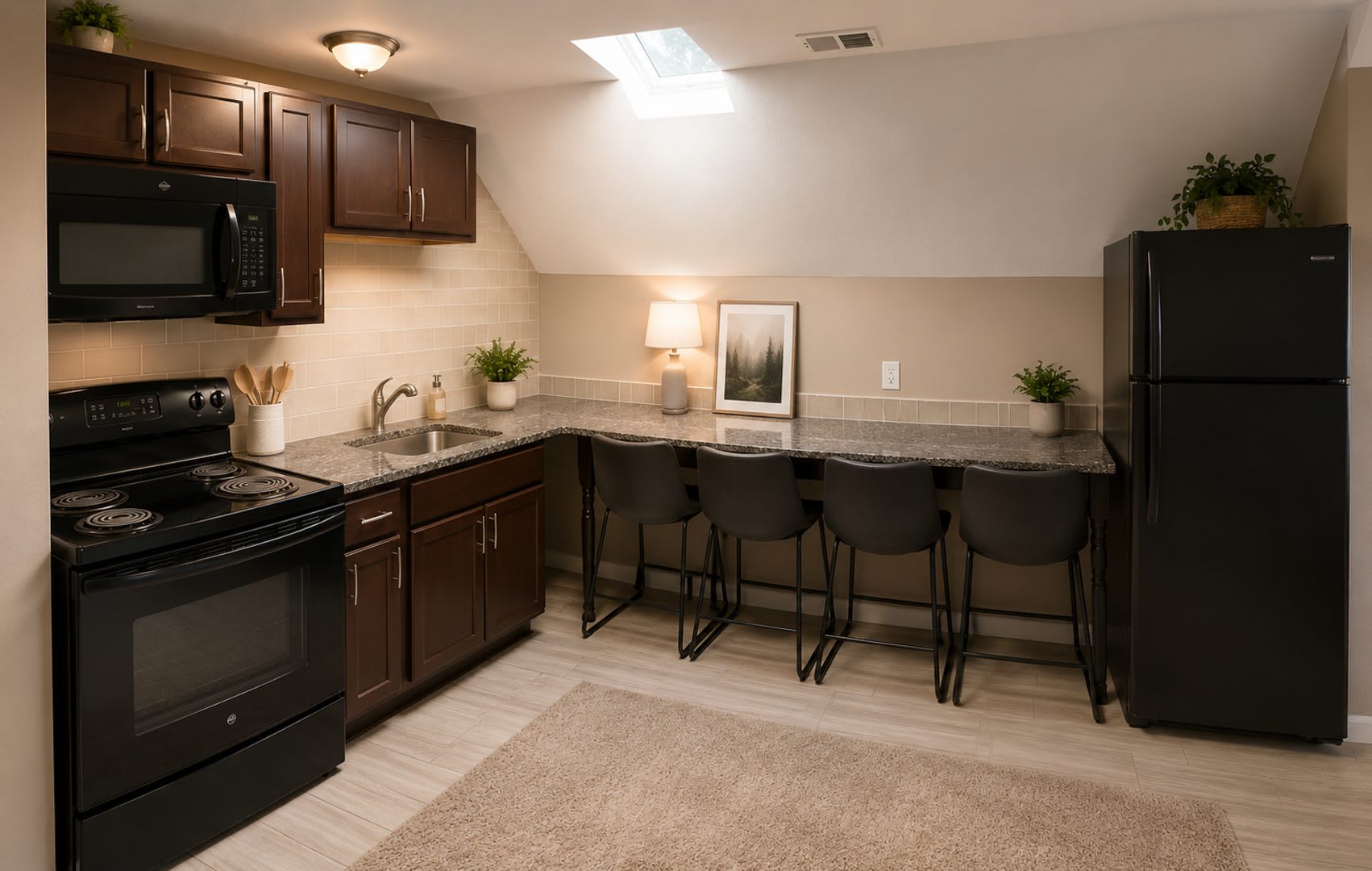 1335 Hill – photo 1