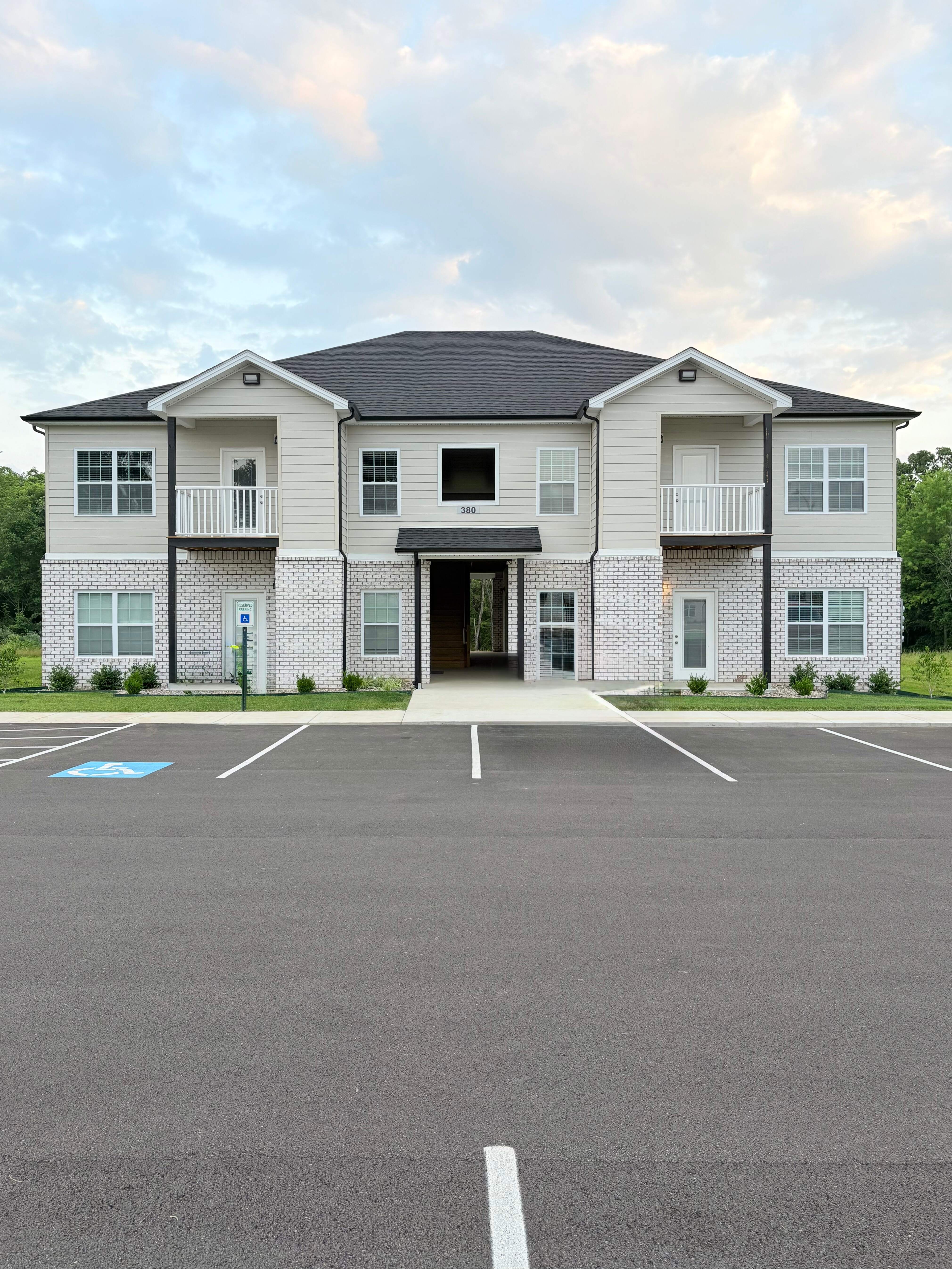 392 Hillview Mills Blvd – photo 1