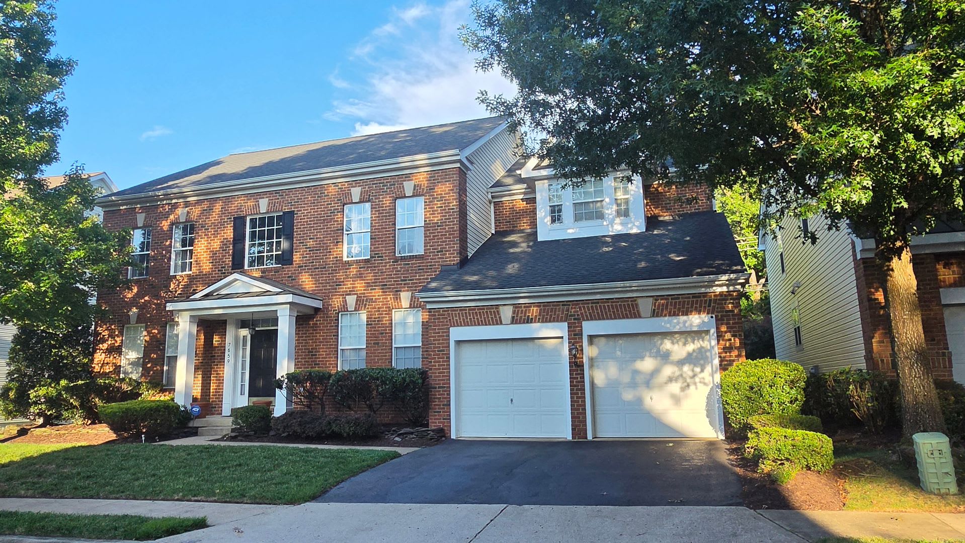 Luxurious Kingstowne Home – photo 1