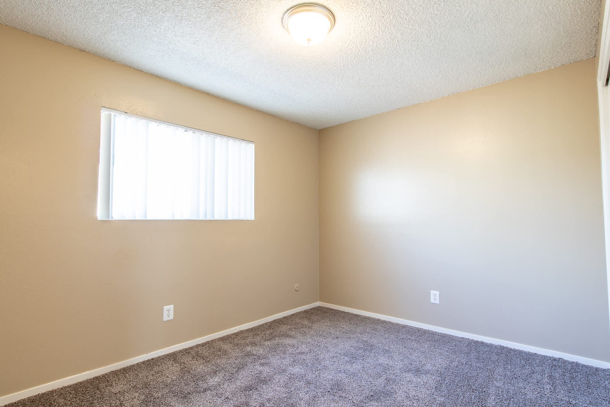 Highgate Community 3 Bedroom 2 Bath – photo 1