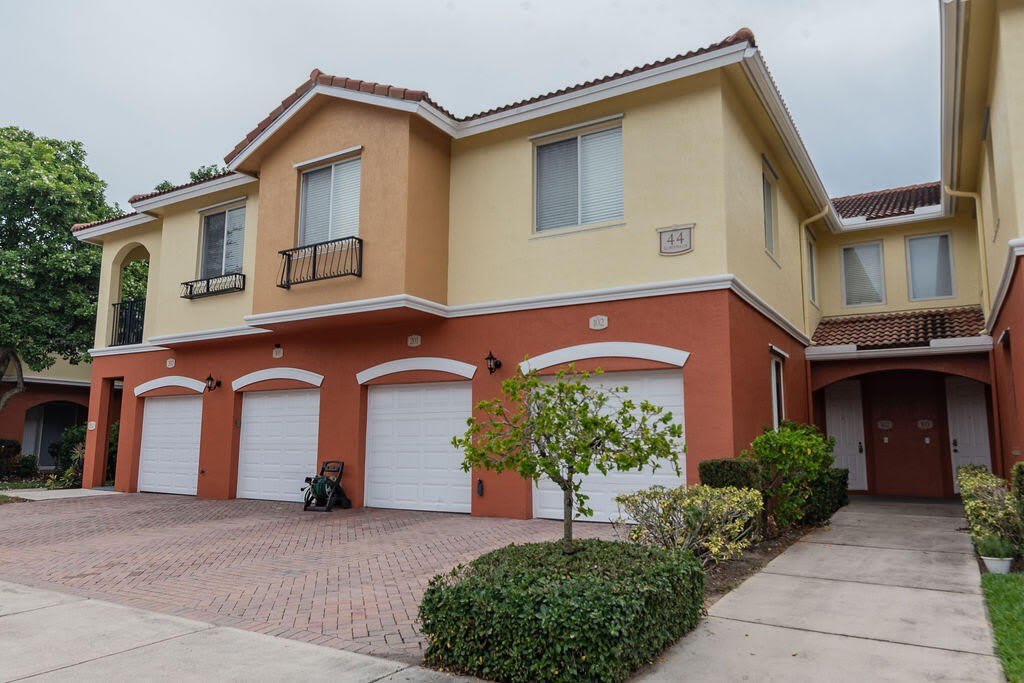 44 SE SEDONA Circle – photo 1