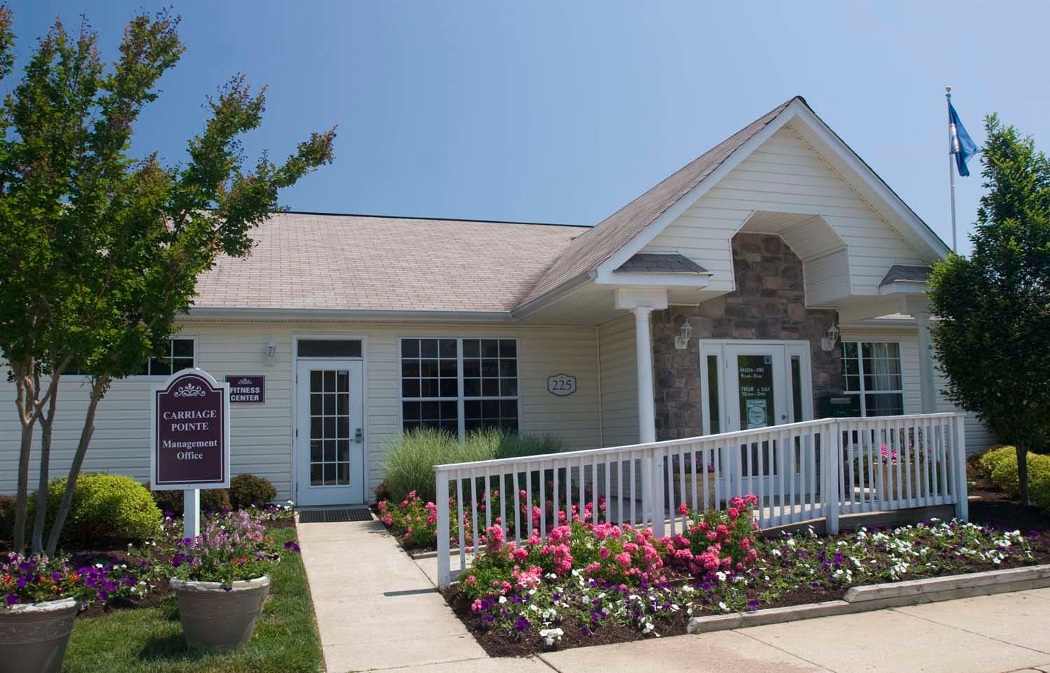 Carriage Pointe At Aquia – photo 1 of 18