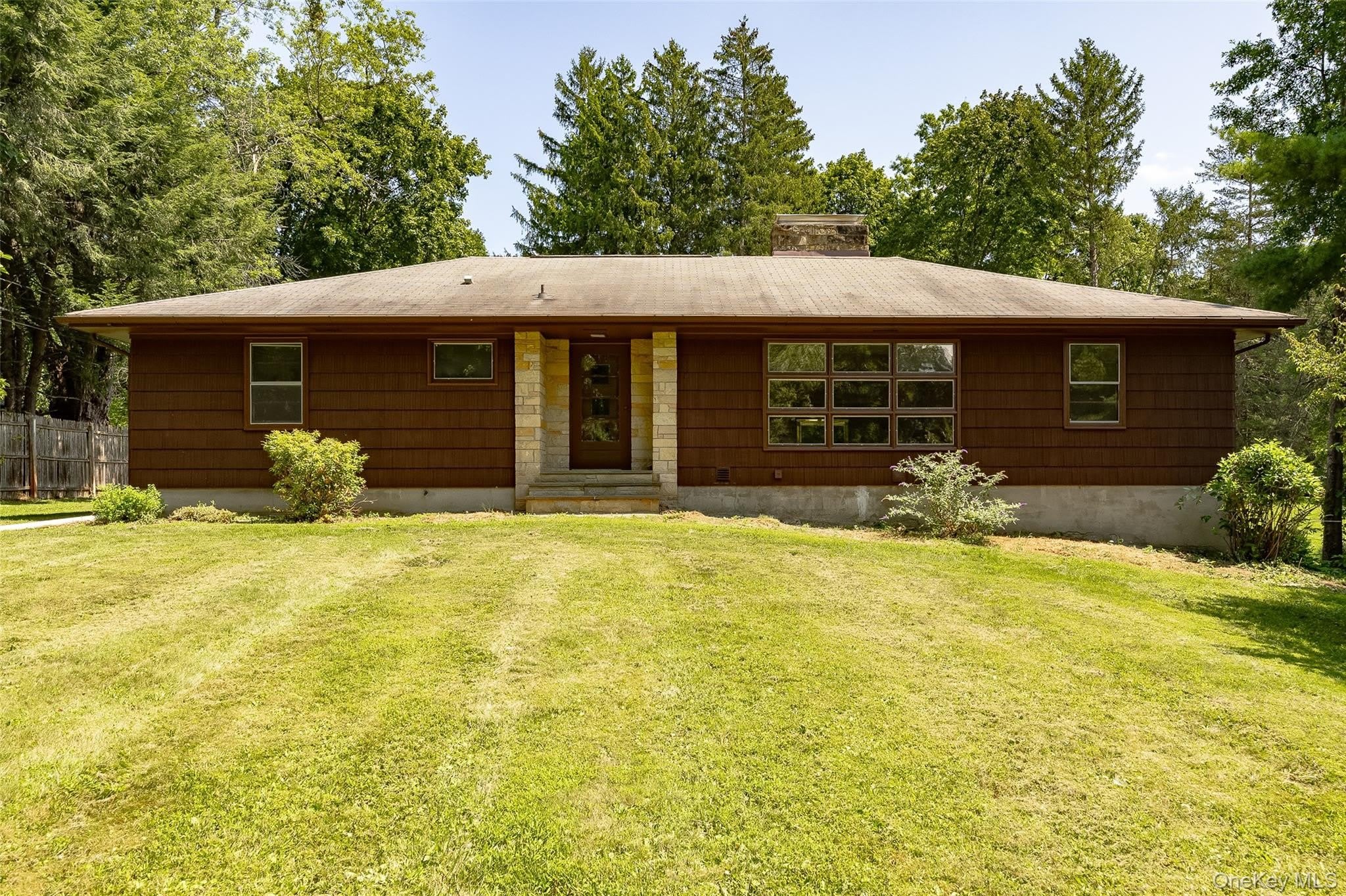 2108 2110 New Hackensack Road – photo 1 of 24