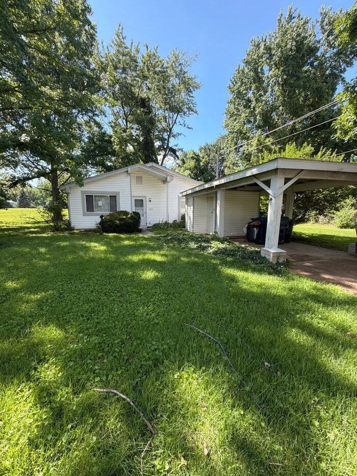 602 Ledyard Drive – photo 1