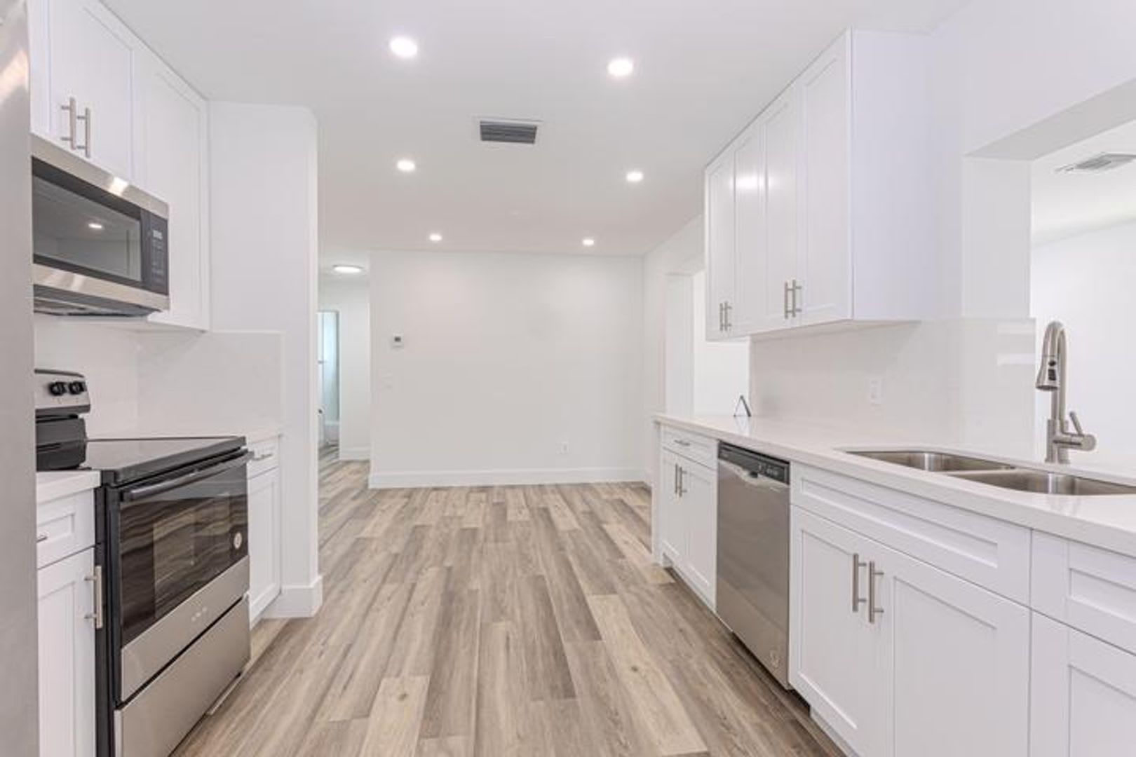 1717 16th Court N, Lake Worth Beach, FL 33460 – photo 1
