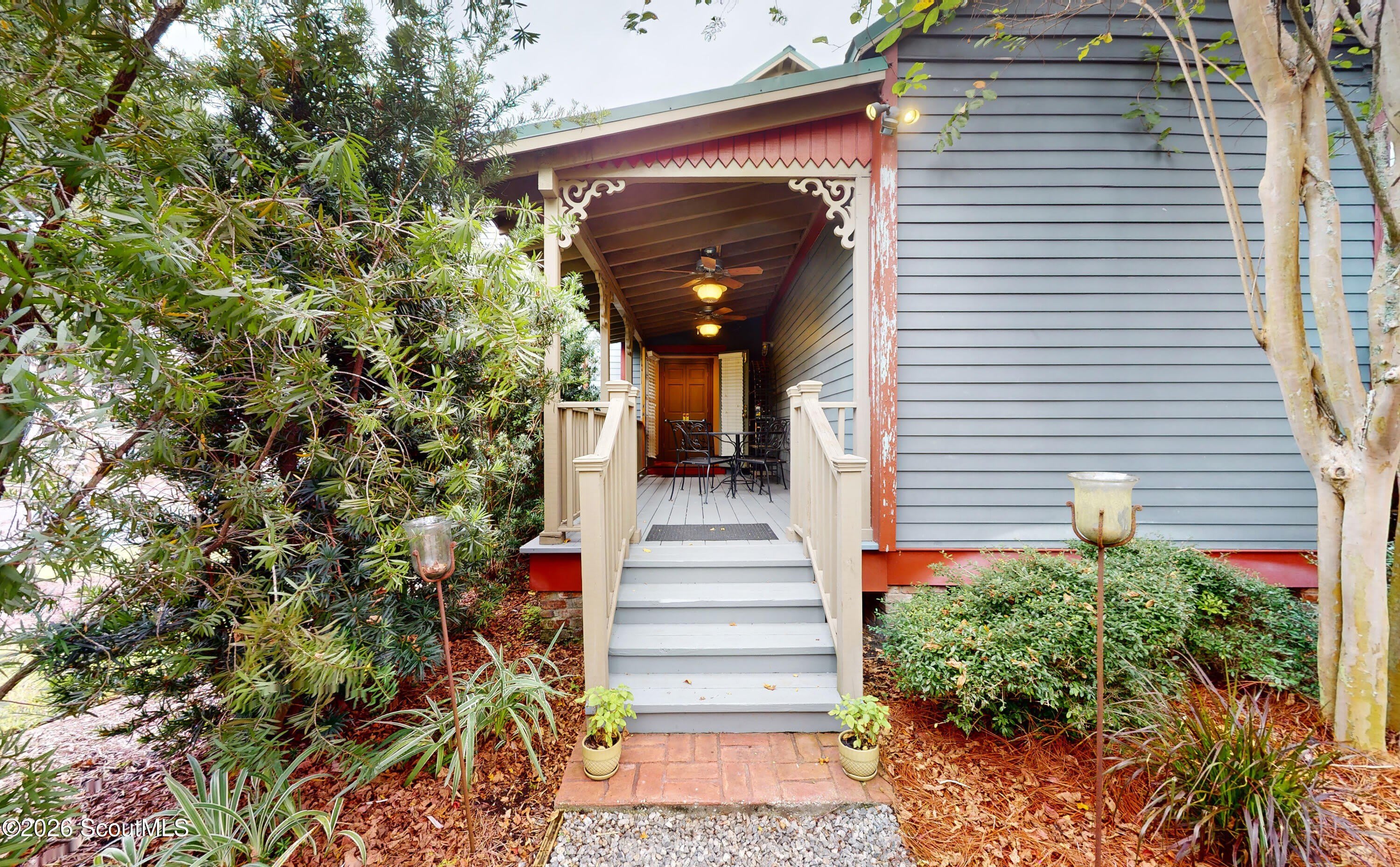 800 Howe Street – photo 1 of 346