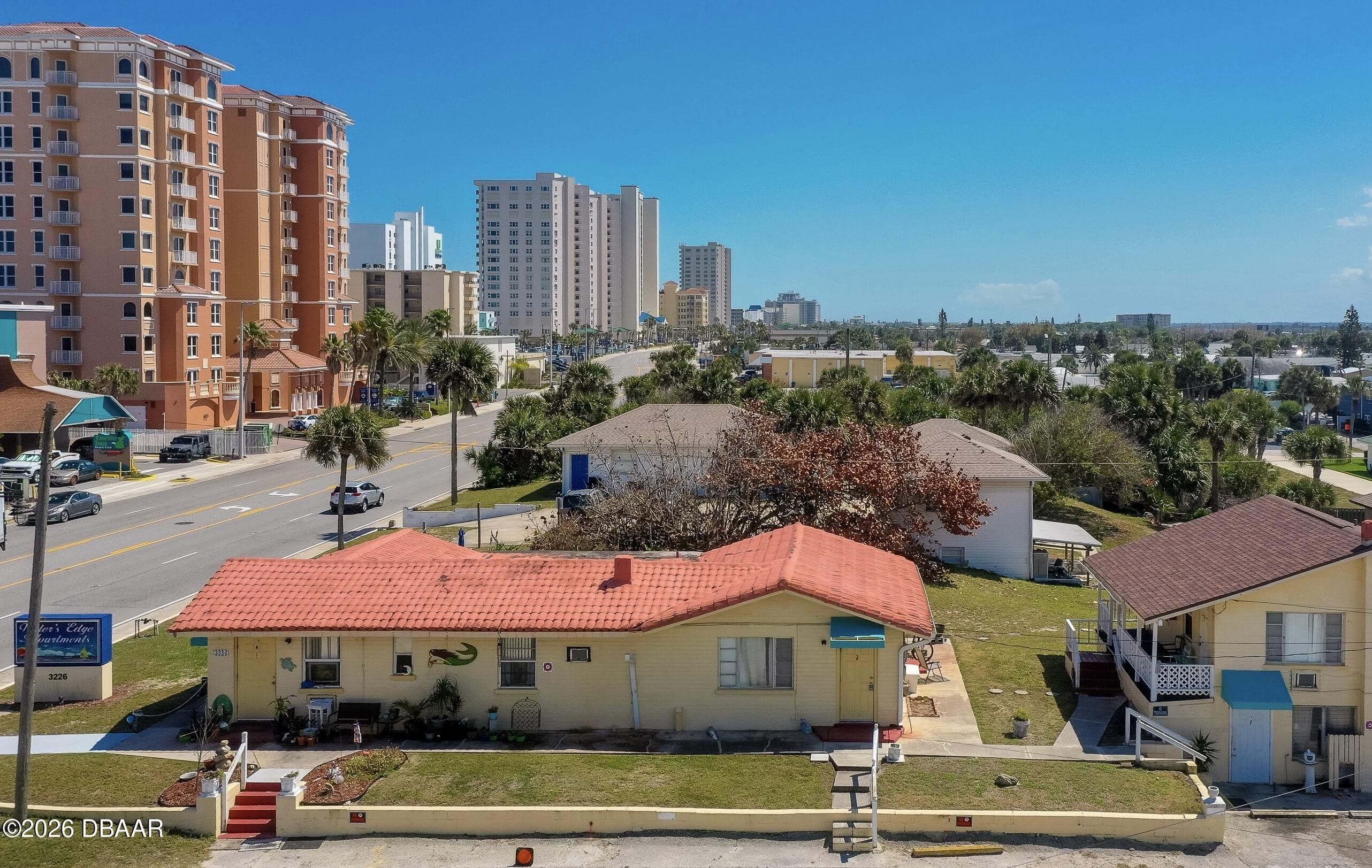 3226 S Atlantic Avenue – photo 1 of 21