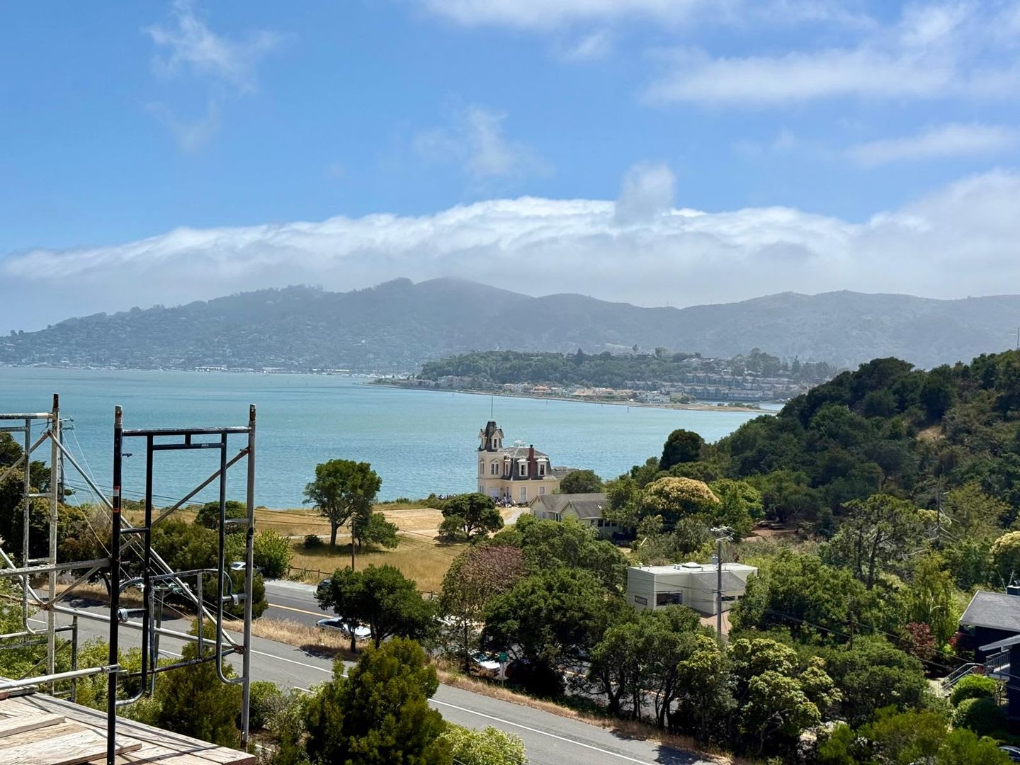 Beautifully Updated Two Bed One Bath Tiburon Condo With Panoramic Views – photo 1 of 88