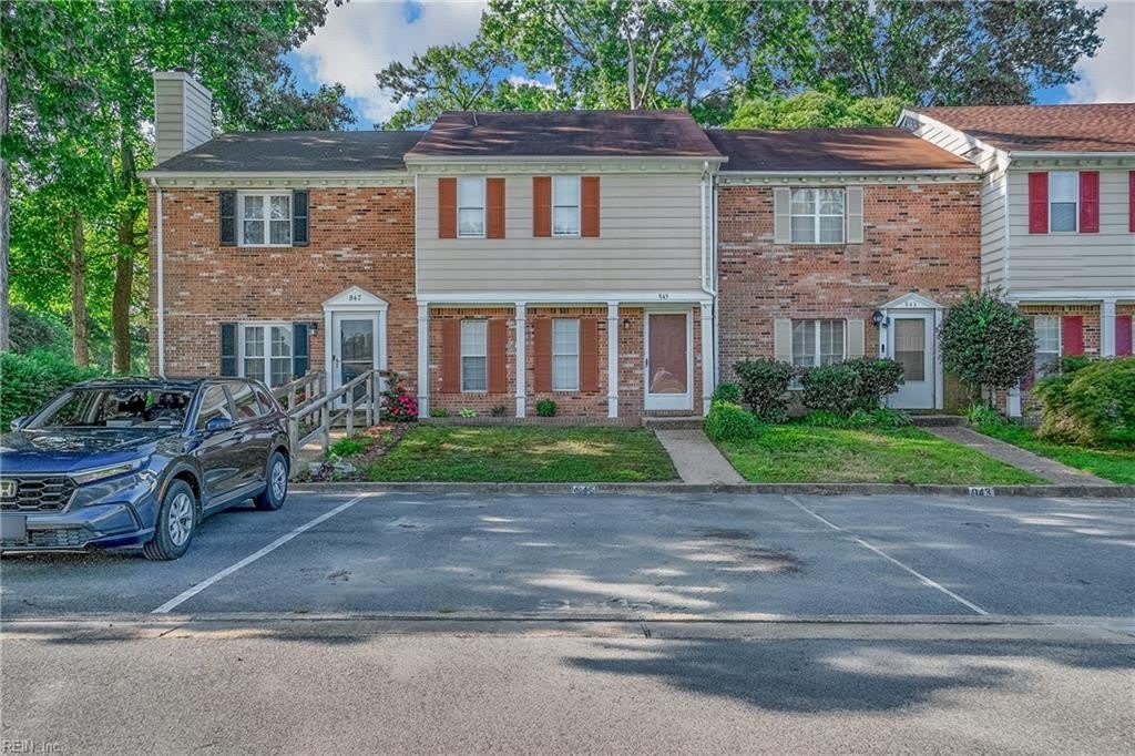 945 Captains Court – photo 1