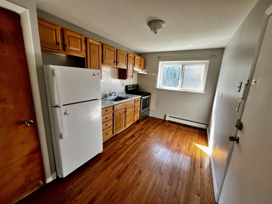 671 River St – photo 1