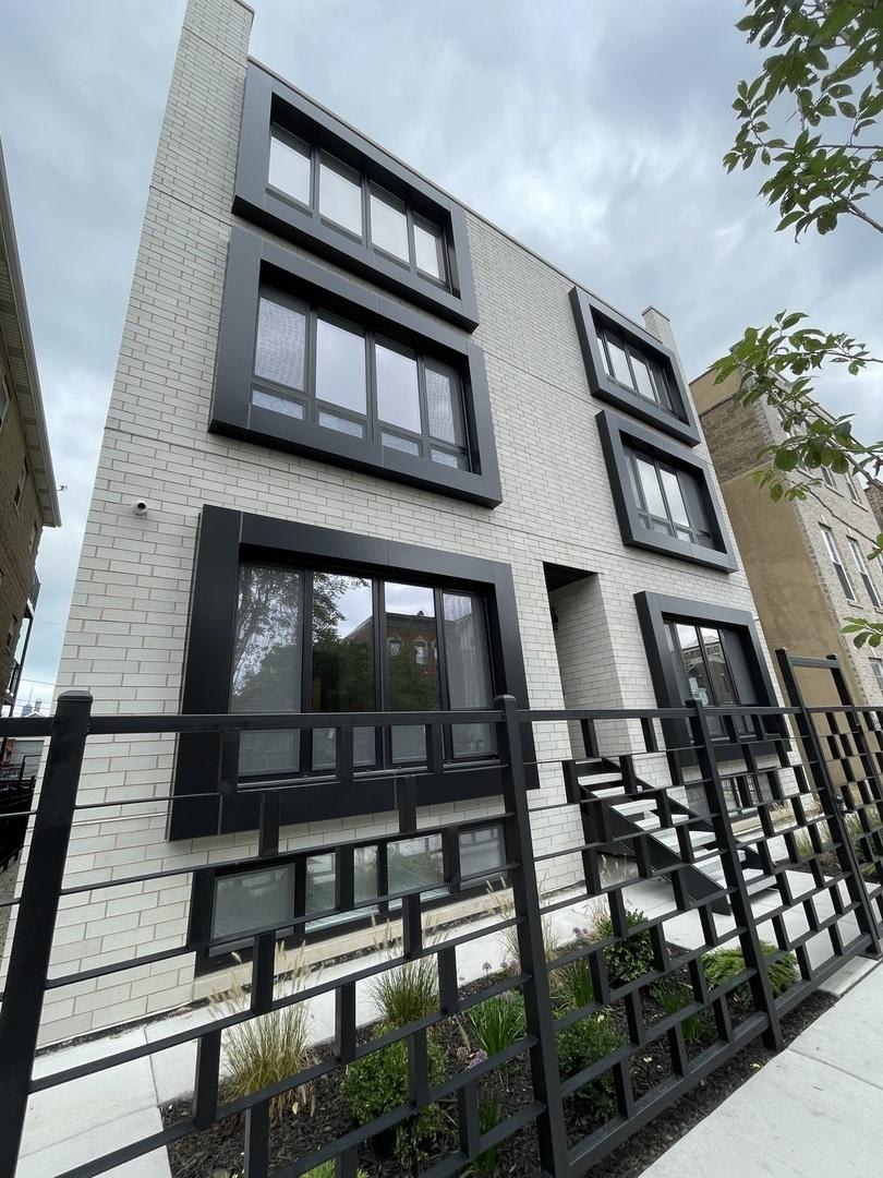 719 North Elizabeth St. – photo 1