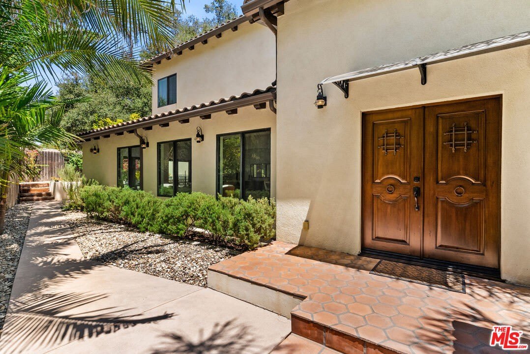 8836 Wonderland Ave – photo 1