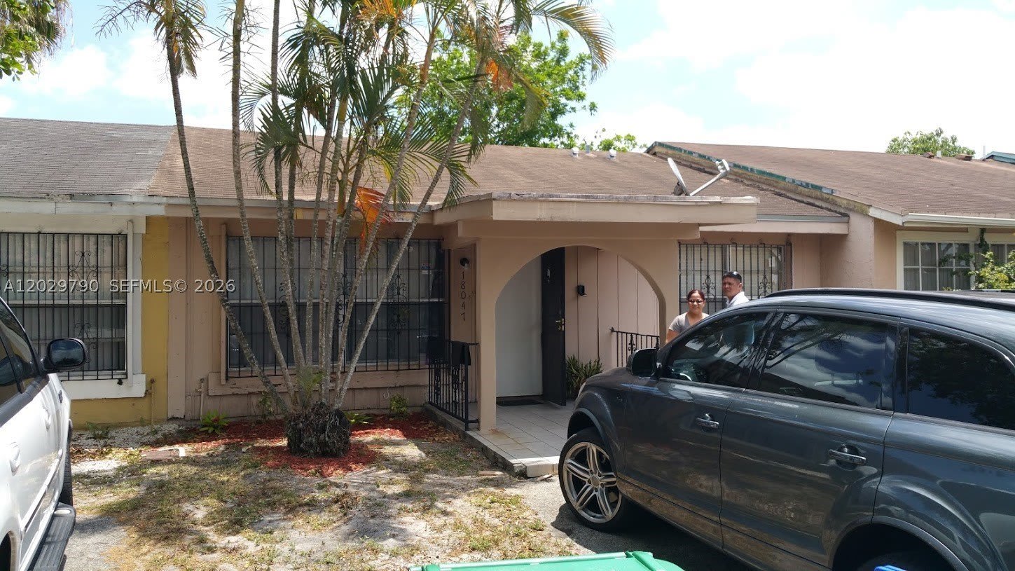 18047 NW 41ST PL – photo 1