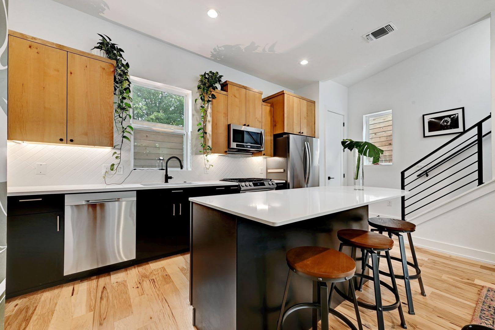 1407 Greenwood Ave #3, Austin, Texas 78721 – photo 1