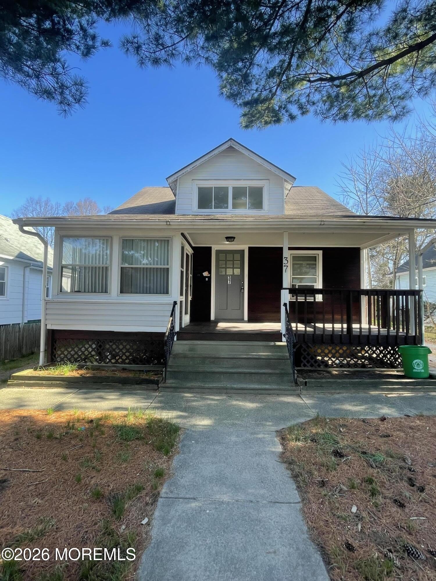 37 E Gloucester Pike – photo 1 of 20
