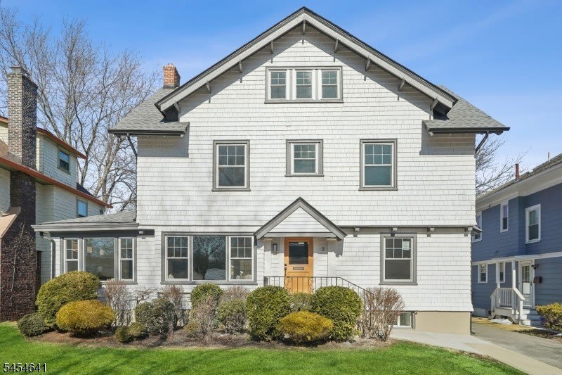 3 Emerson Pl – photo 1 of 33