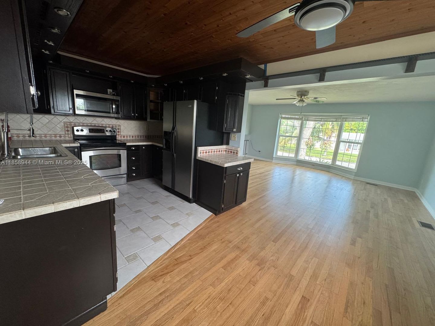 141 NW 72 Way A, Pembroke Pines, FL 33024 – photo 1
