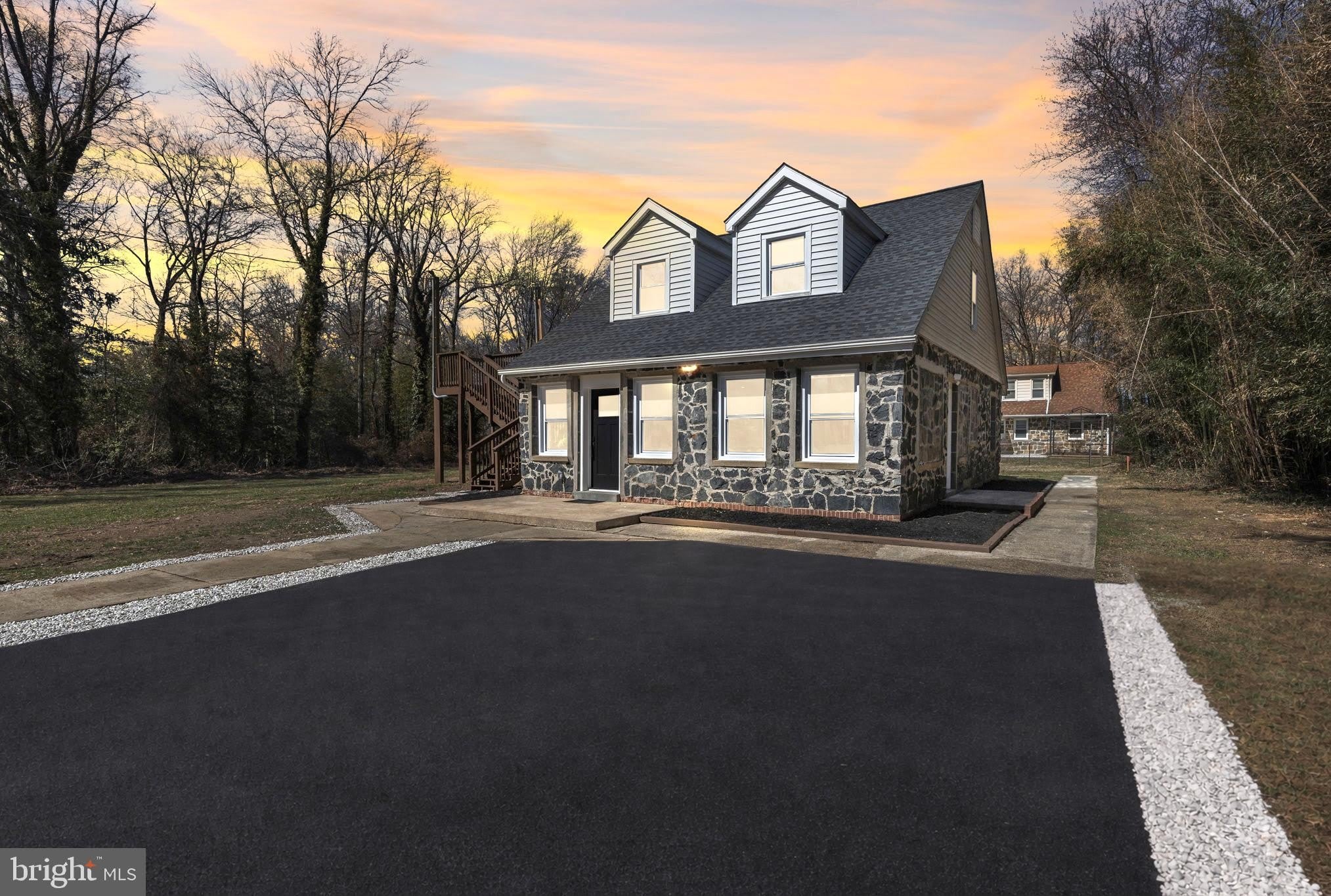 3236 GEORGE Street – photo 1