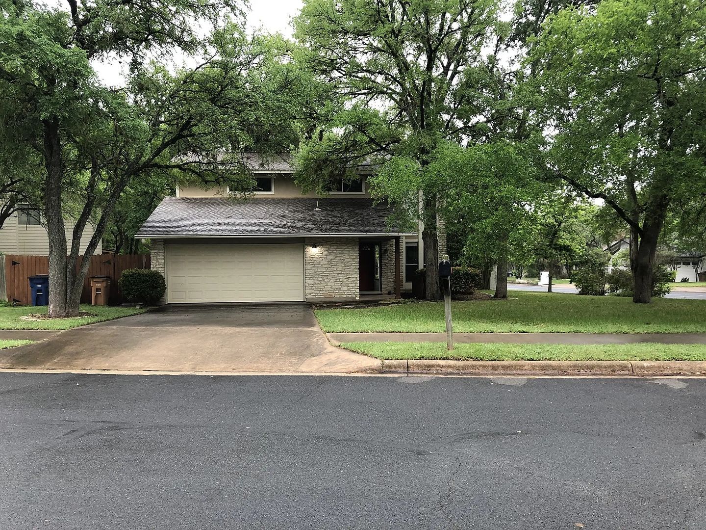 Beautiful And Move In Ready – photo 1