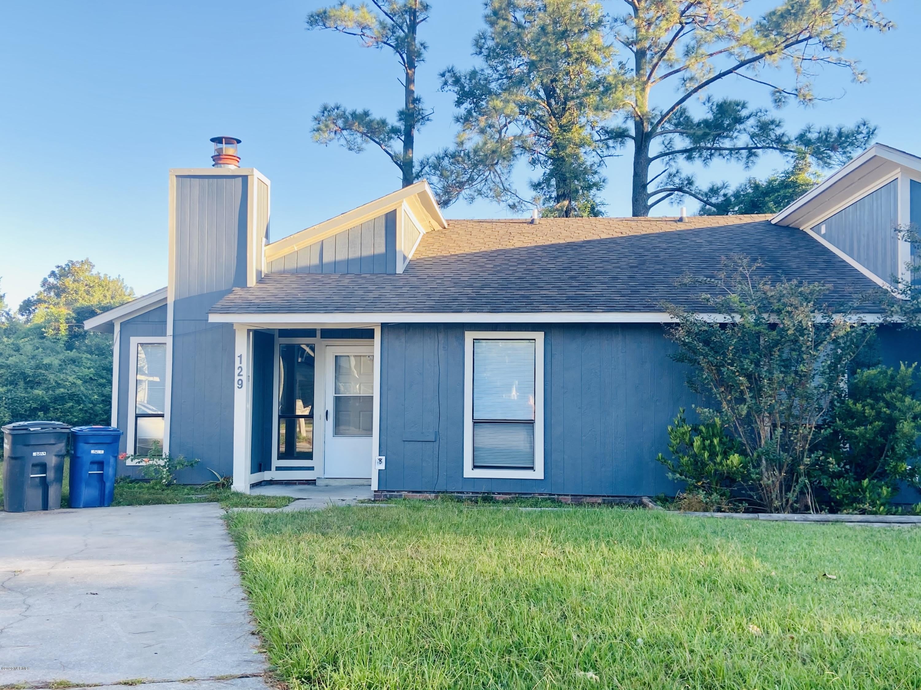 129 Village Circle – photo 1