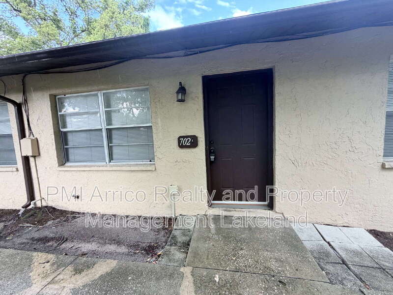 702 West Park Street – photo 1