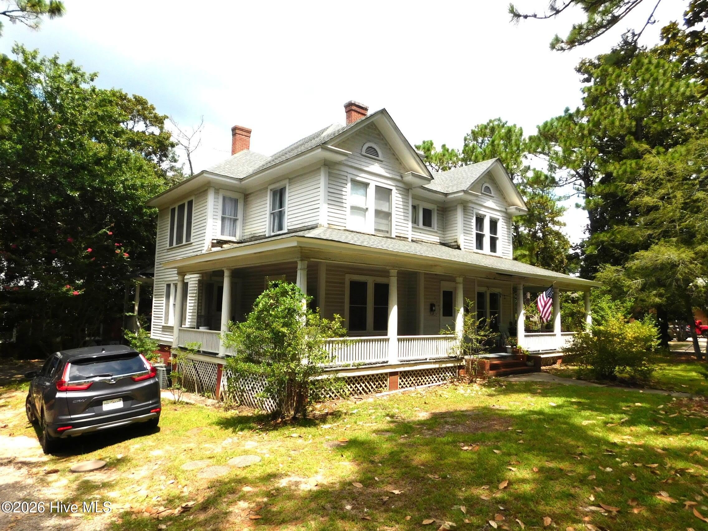180 N May Street – photo 1