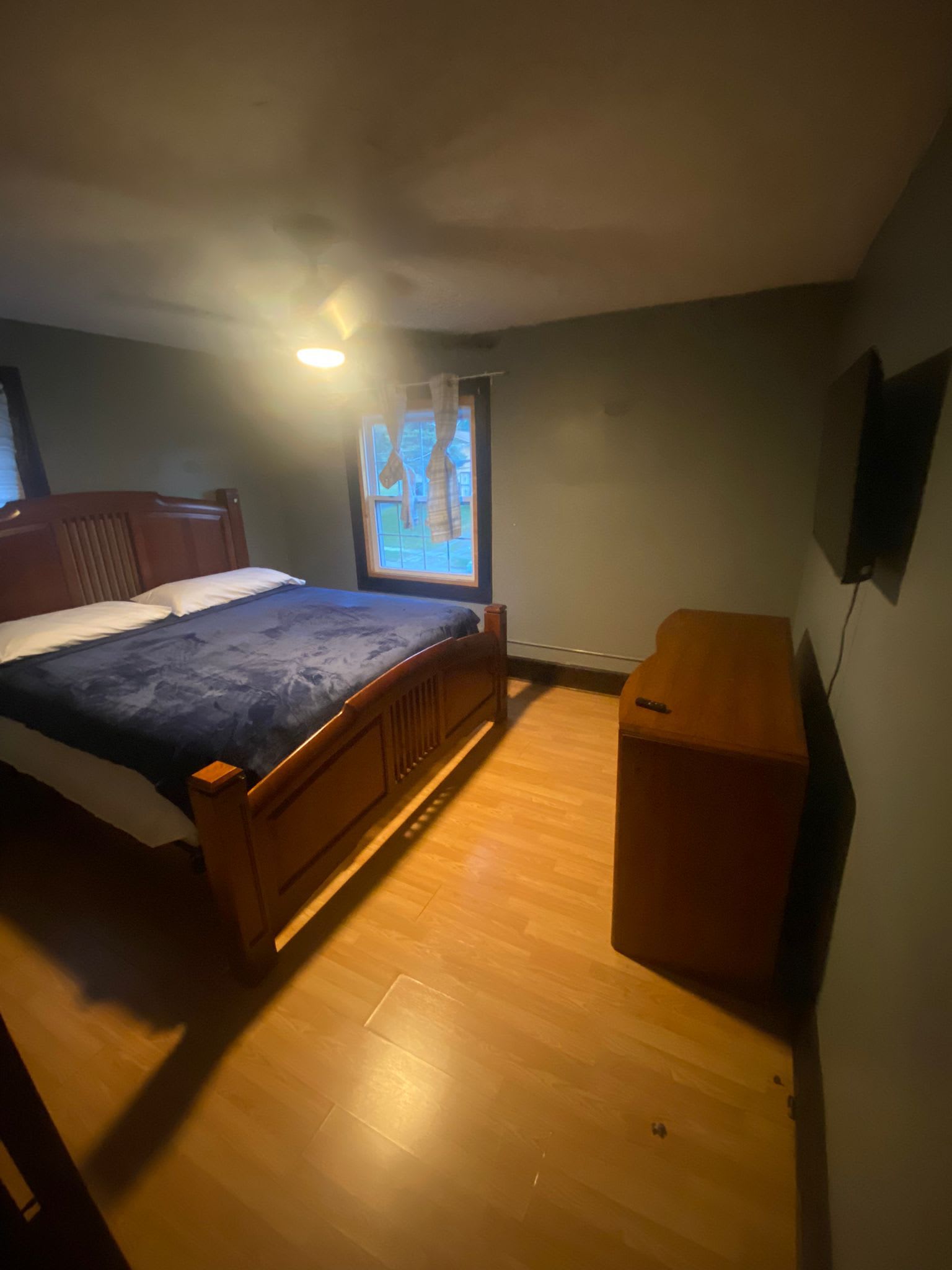 540 Cameron Ave – photo 1 of 6