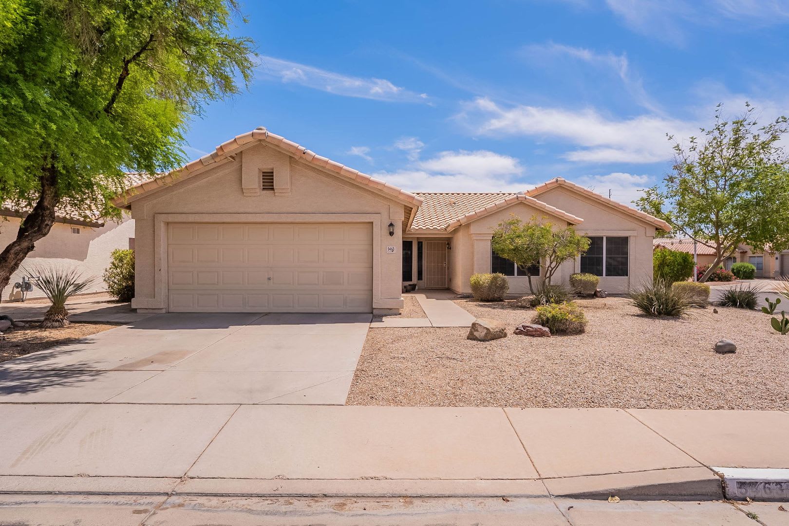 North West Chandler Home with a Pool – photo 1