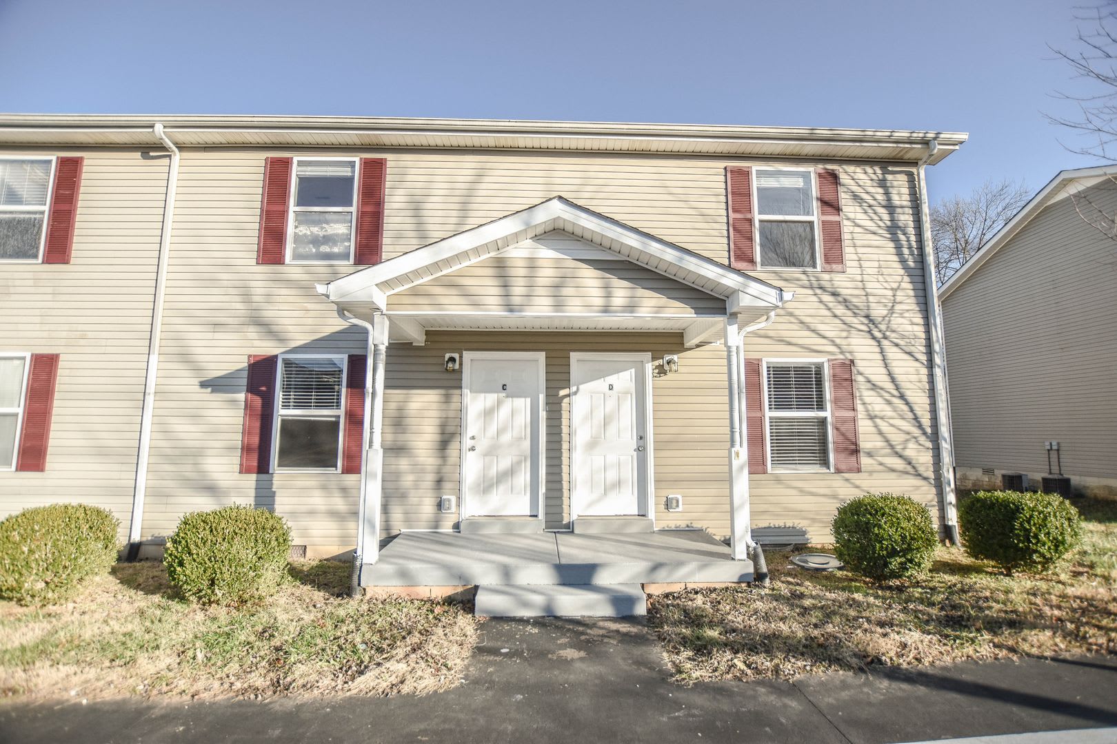 Pet Friendly Two Bedroom! – photo 1