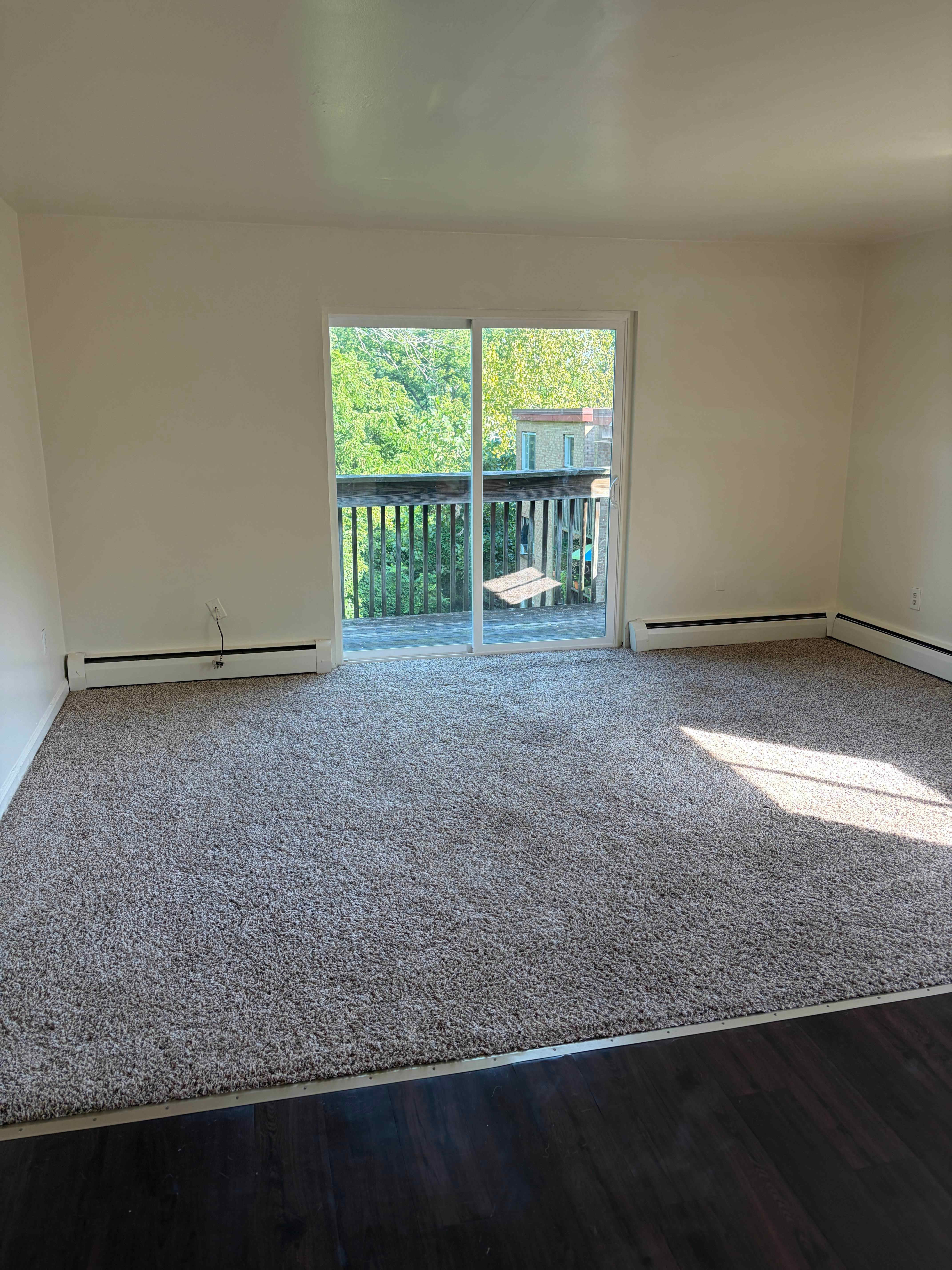 4047 Reading Rd – photo 1