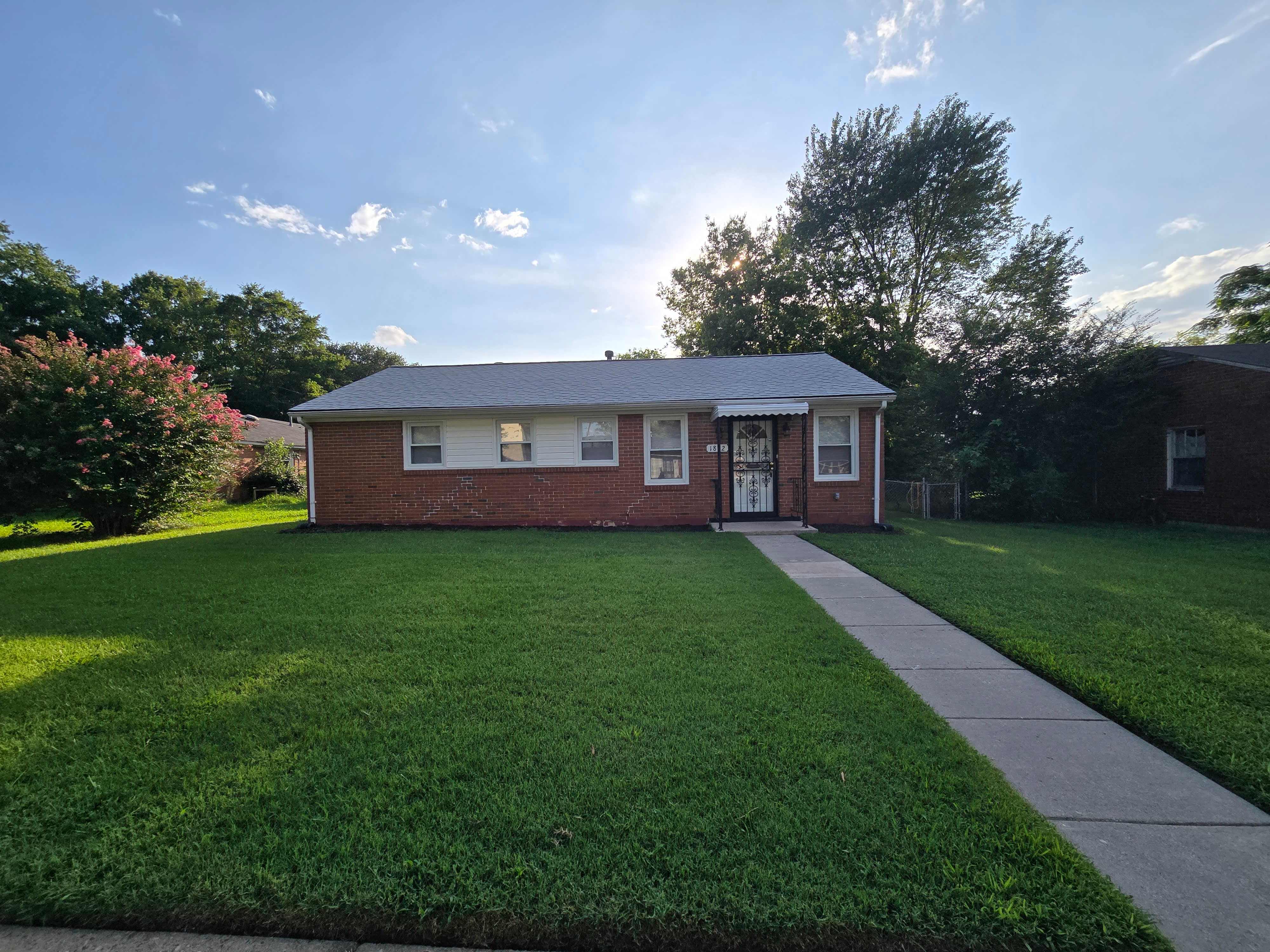 1802 Sussex St – photo 1