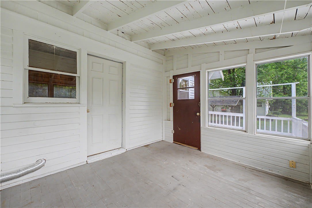 810 King Avenue – photo 1 of 22